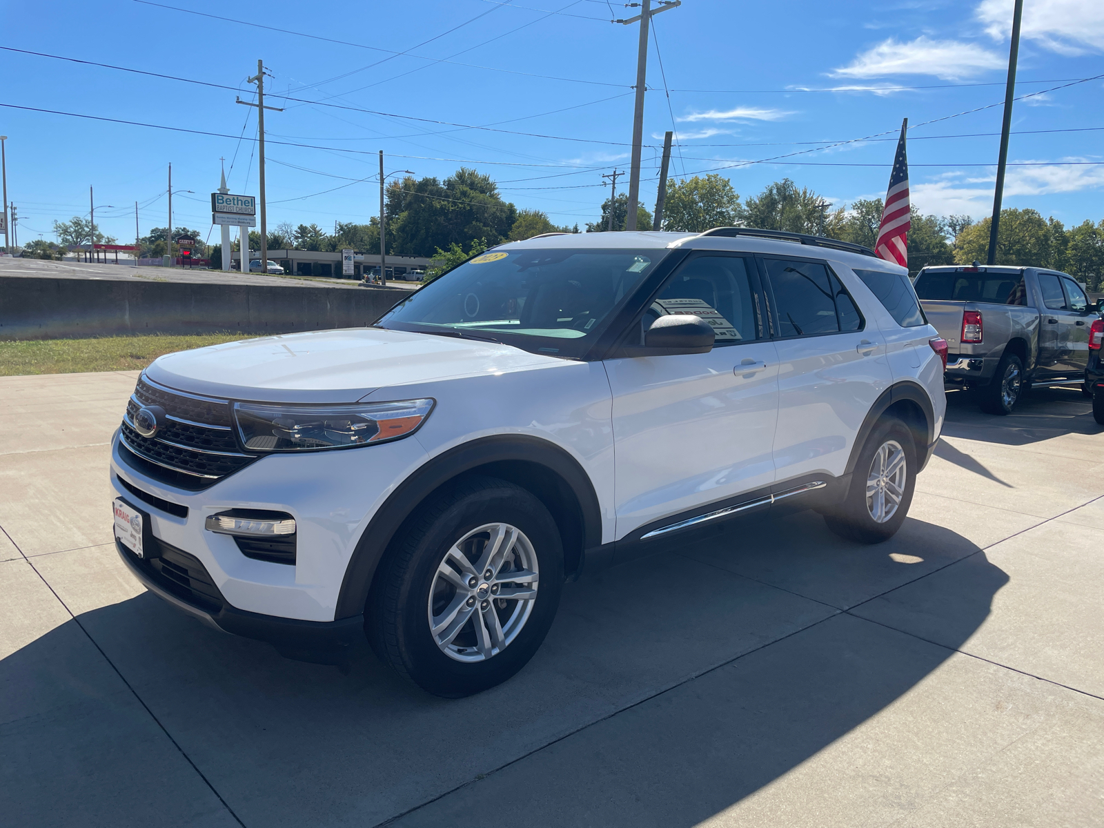 2023 Ford Explorer XLT 3