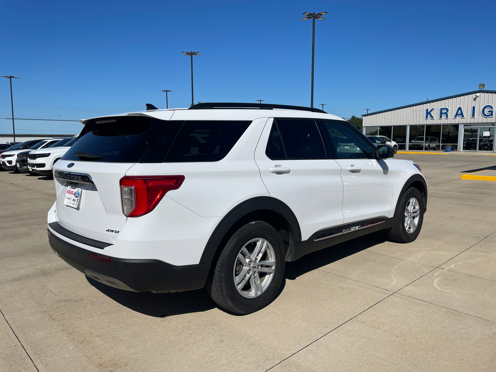 2023 Ford Explorer XLT 7