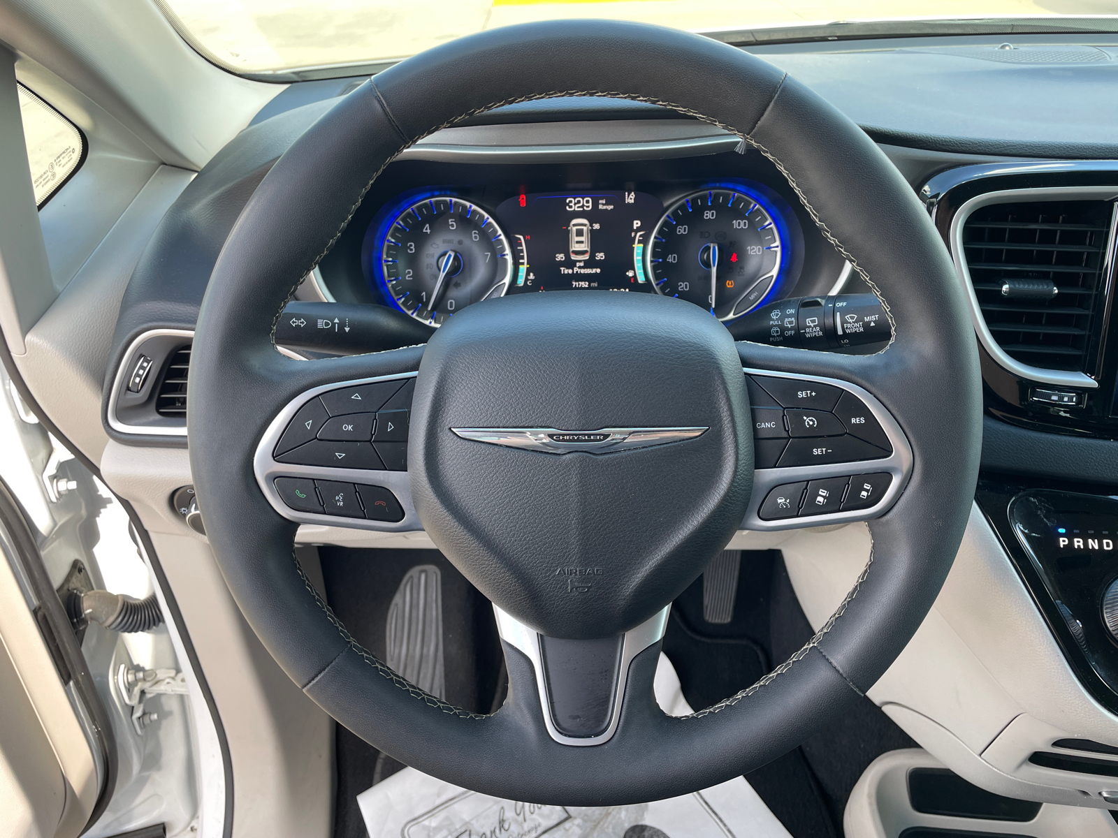 2022 Chrysler Pacifica Touring L 15