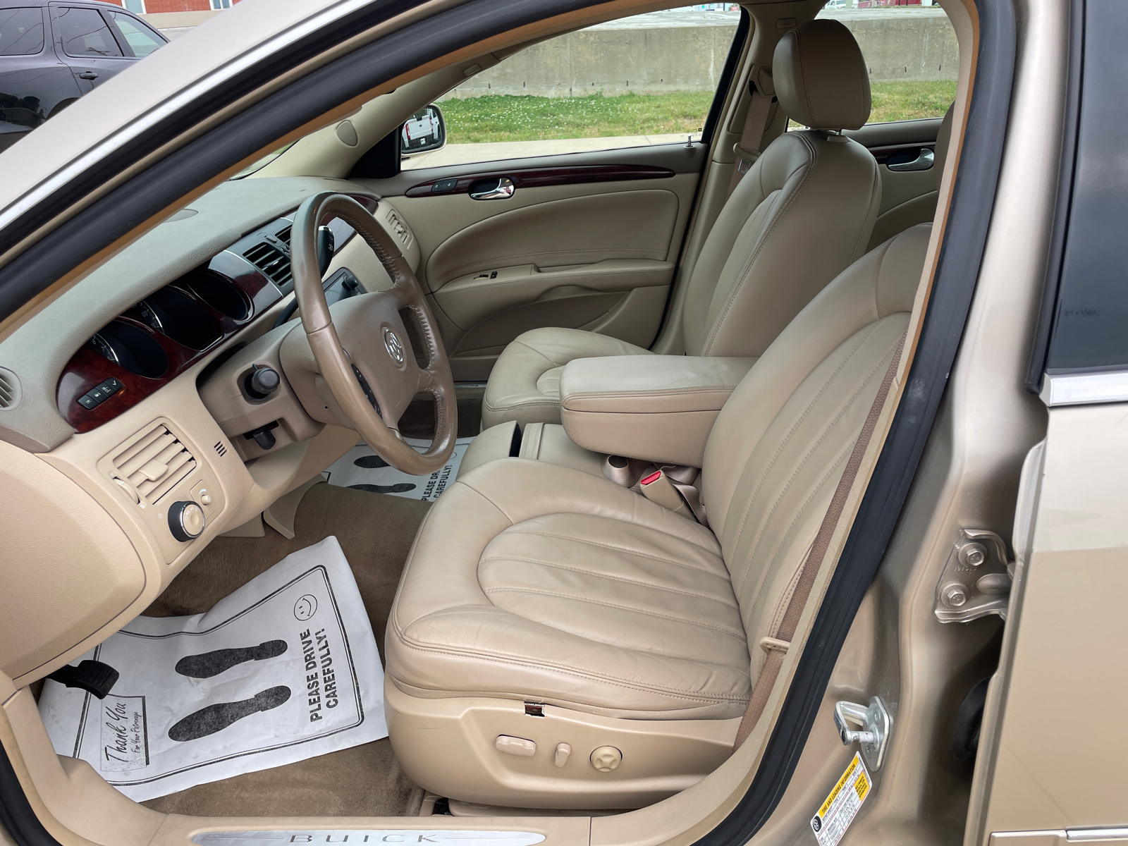 2006 Buick Lucerne CXL 10