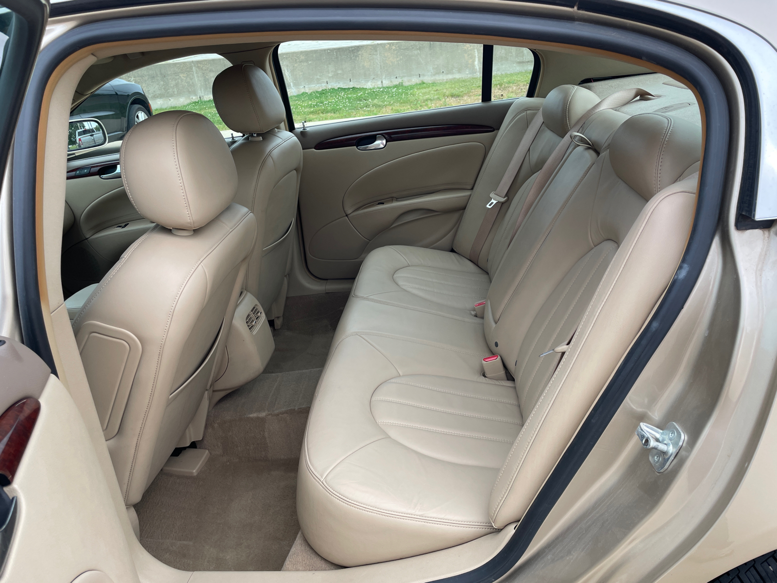 2006 Buick Lucerne CXL 21