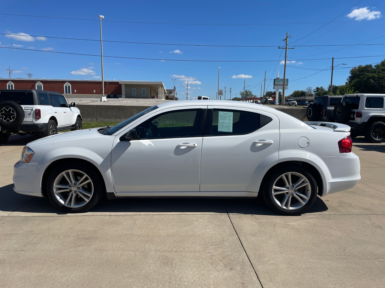 2013 Dodge Avenger SE 4