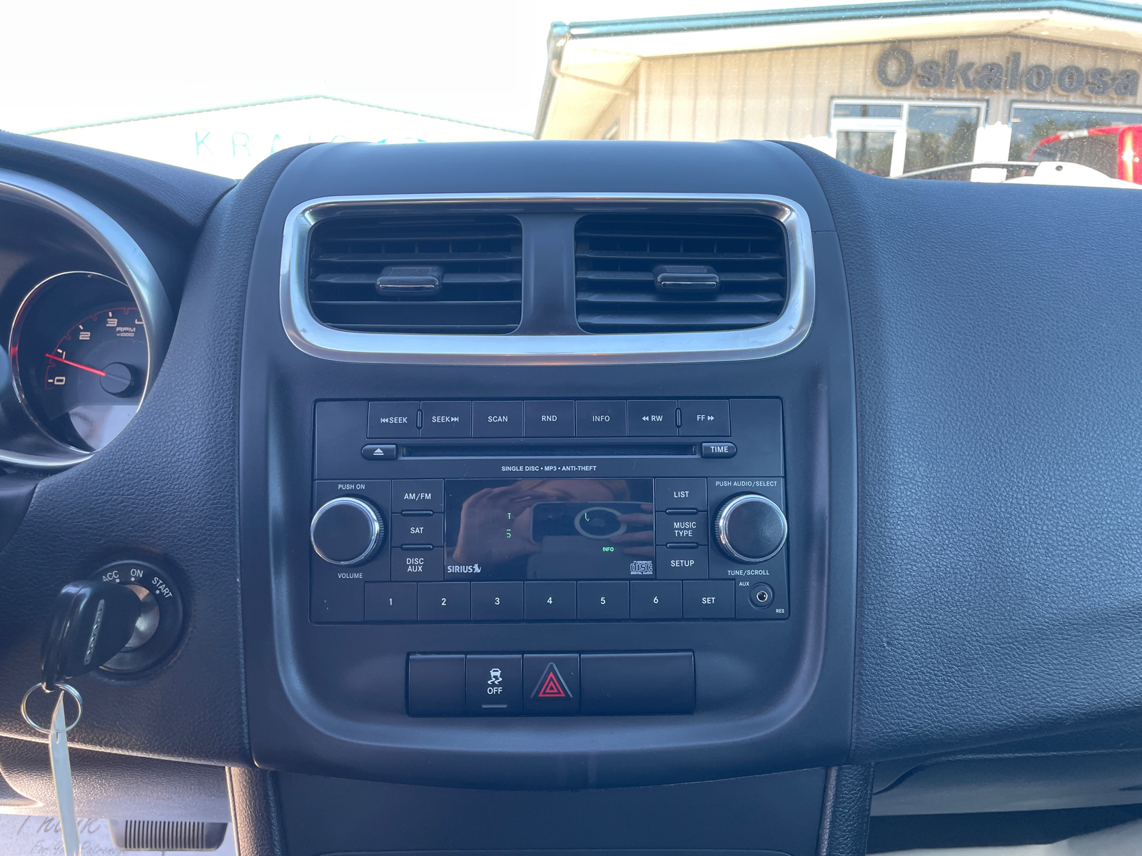 2013 Dodge Avenger SE 17