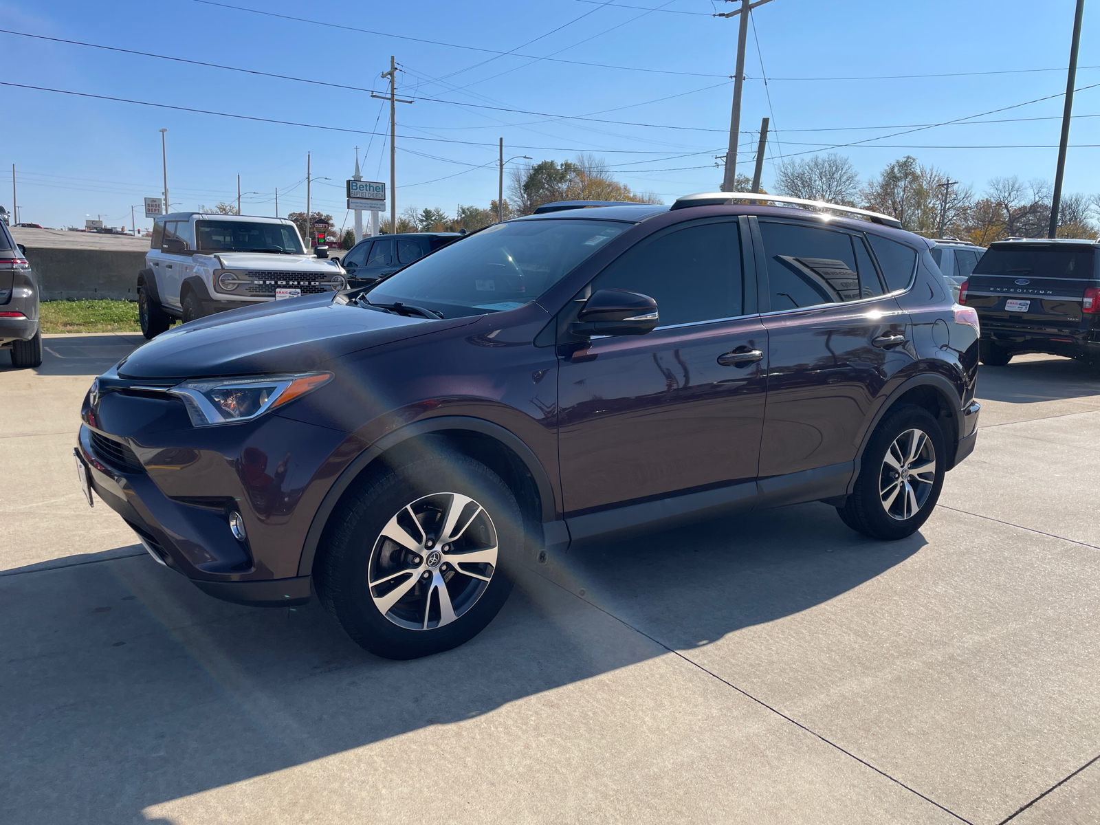 2016 Toyota RAV4 XLE 3