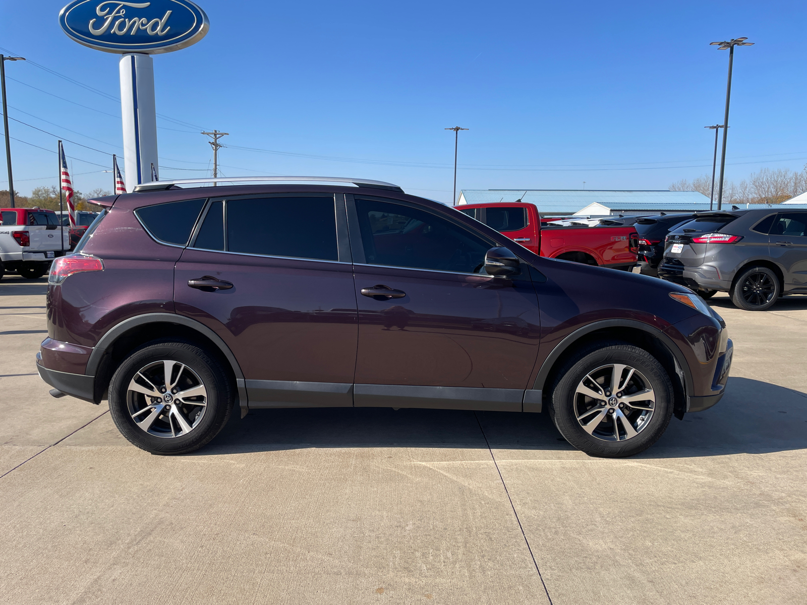 2016 Toyota RAV4 XLE 8