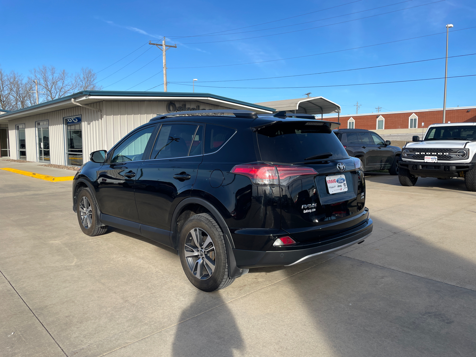 2017 Toyota RAV4 XLE 5