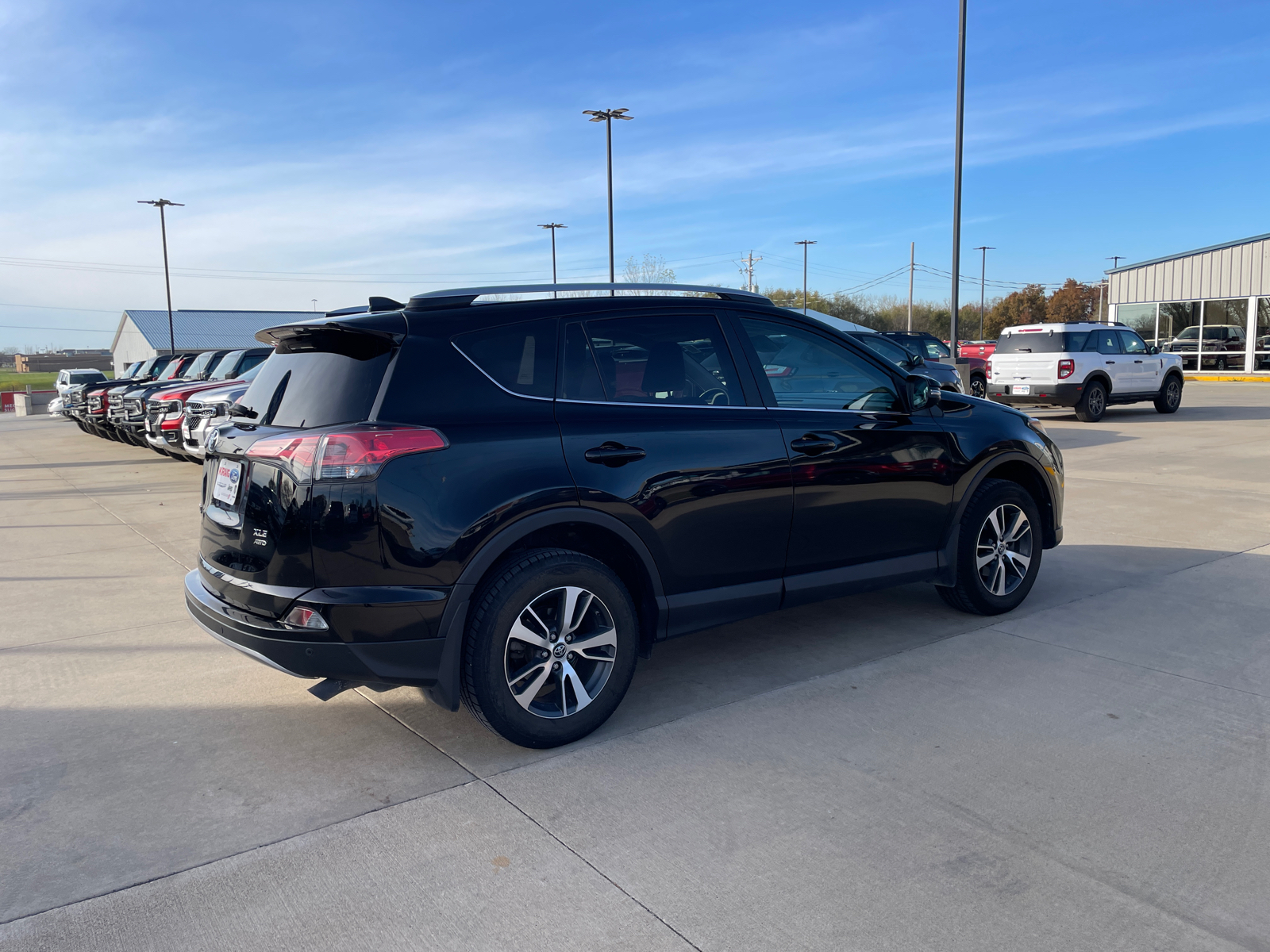 2017 Toyota RAV4 XLE 7