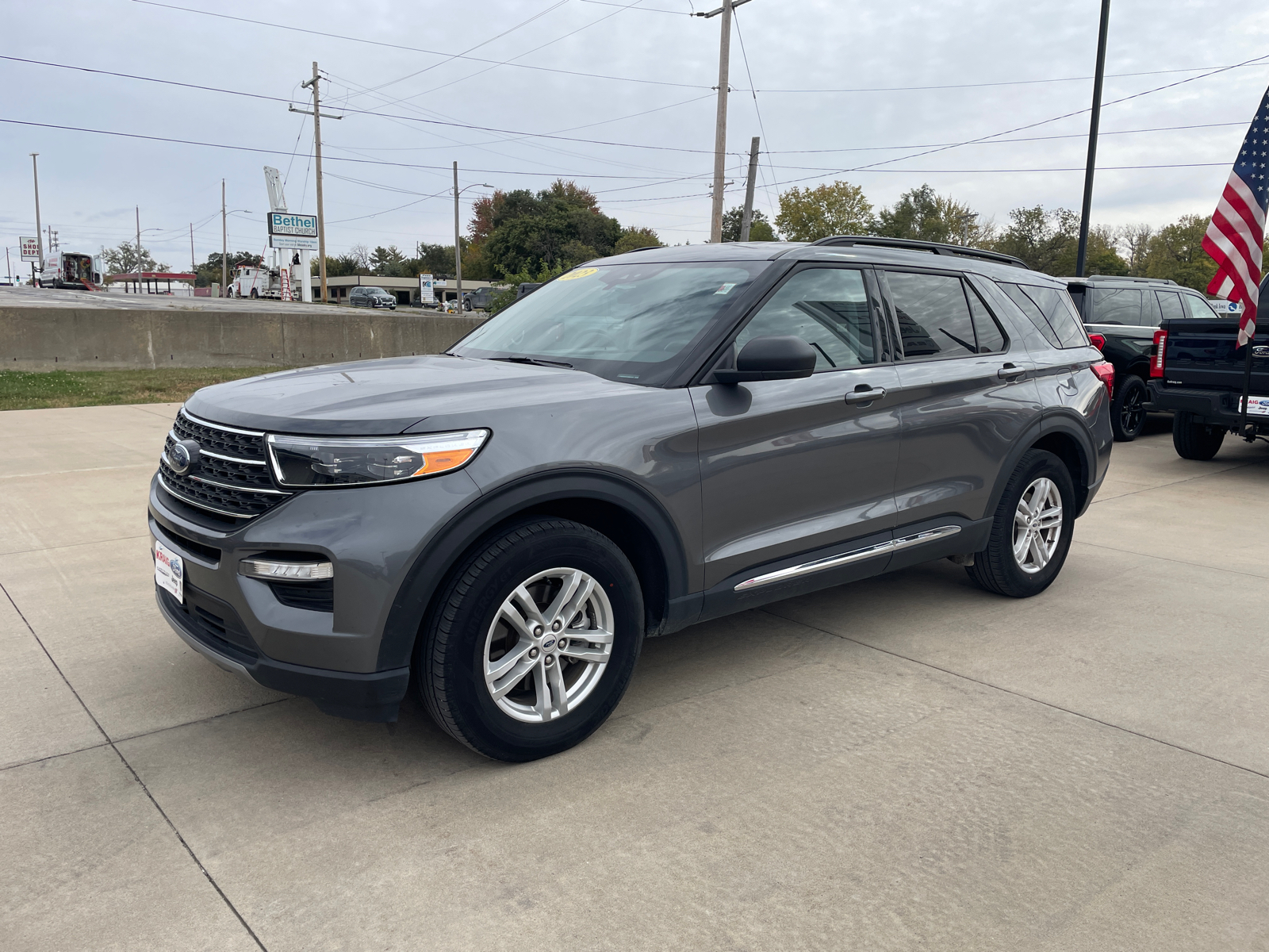 2023 Ford Explorer XLT 3