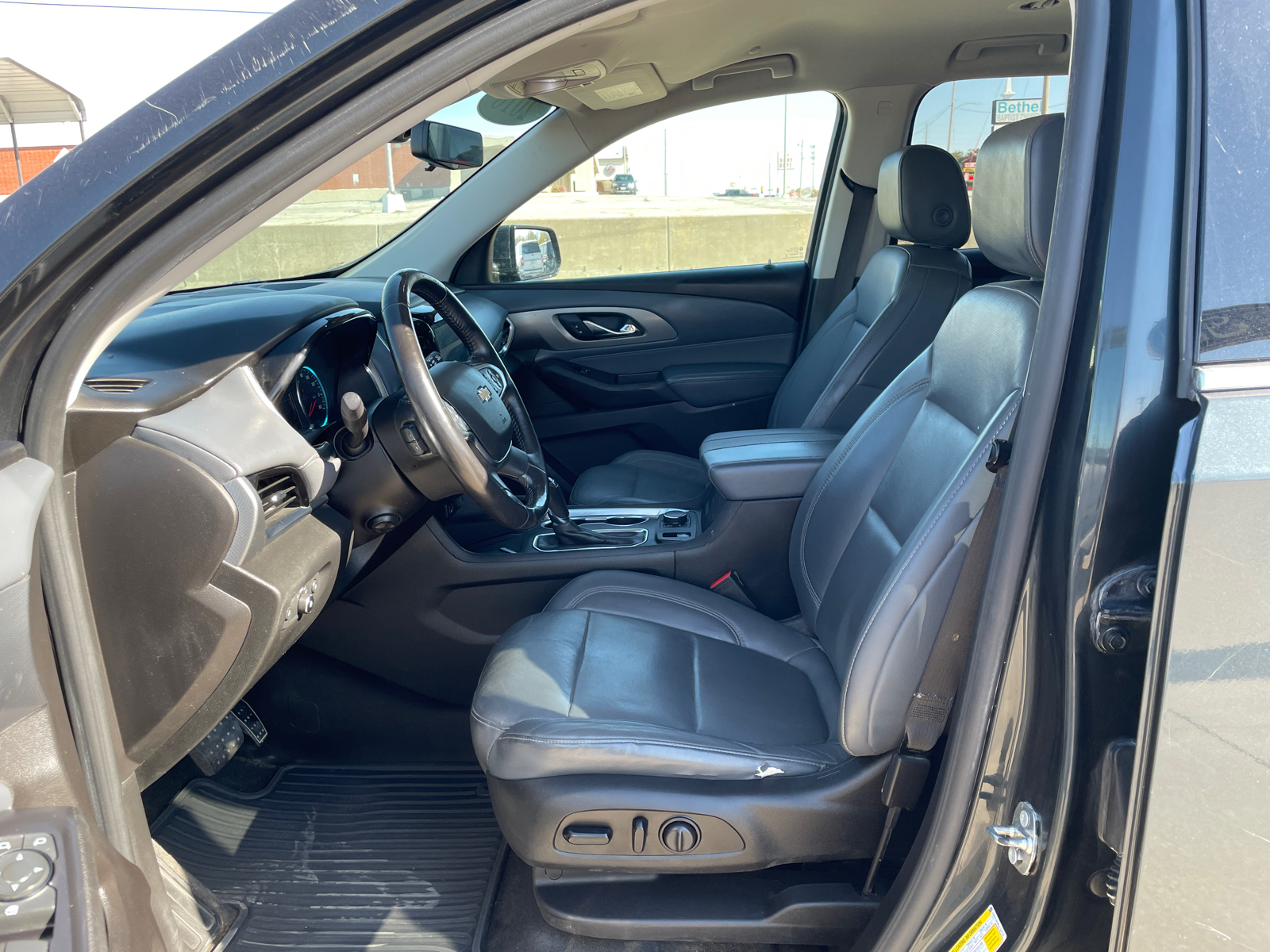 2018 Chevrolet Traverse Premier 13