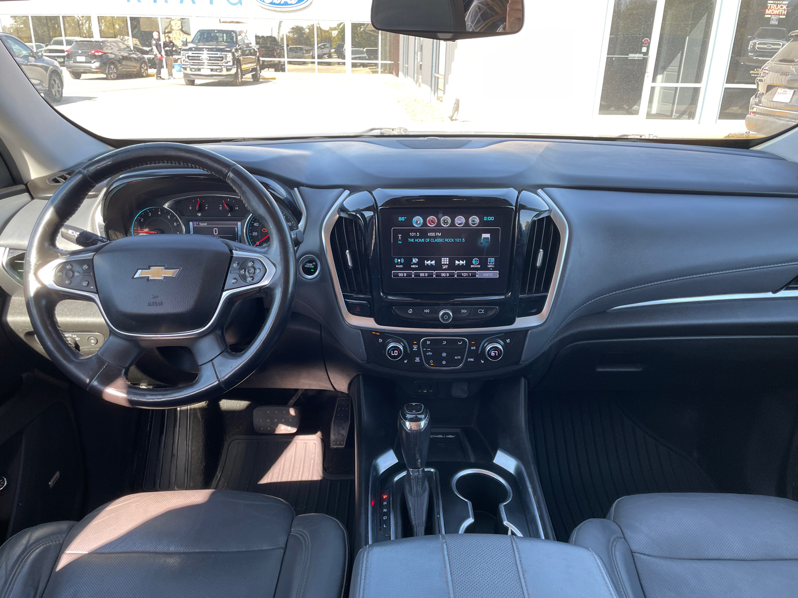 2018 Chevrolet Traverse Premier 26