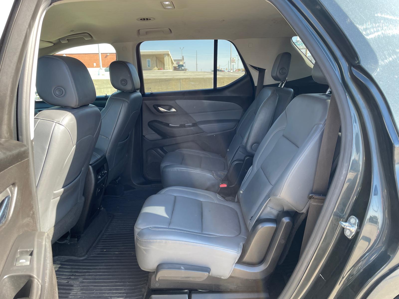 2018 Chevrolet Traverse Premier 27