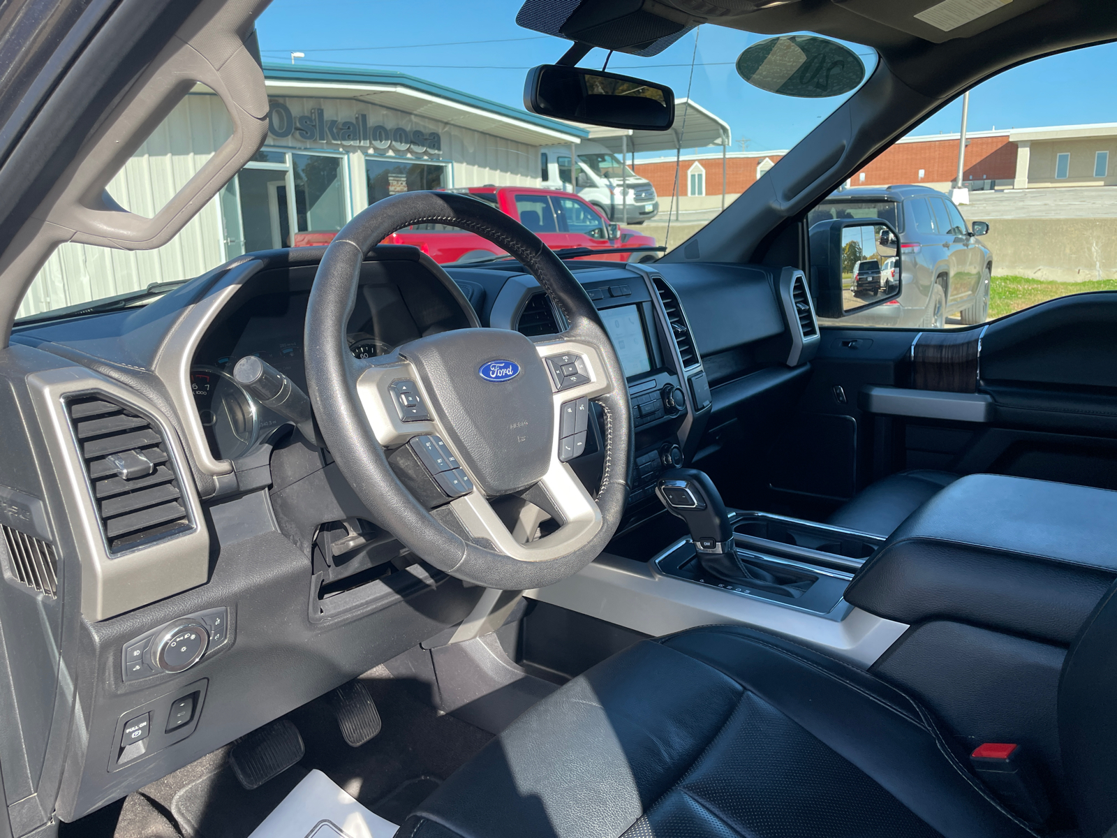 2019 Ford F-150 Lariat 12