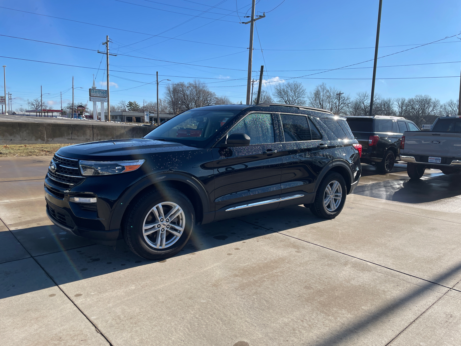 2023 Ford Explorer XLT 3