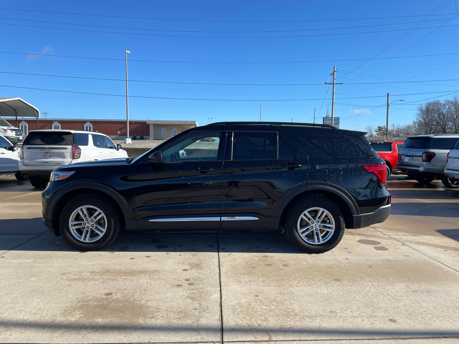 2023 Ford Explorer XLT 4