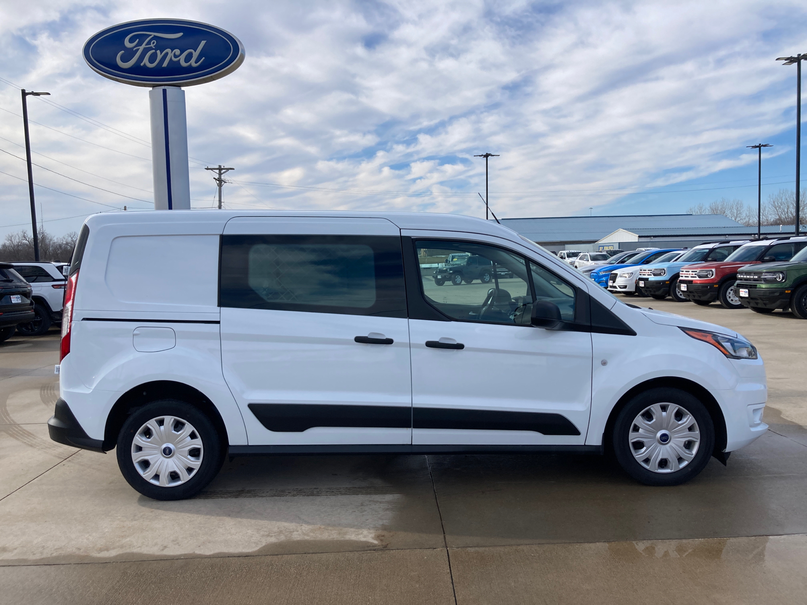 2023 Ford Transit Connect XLT 3