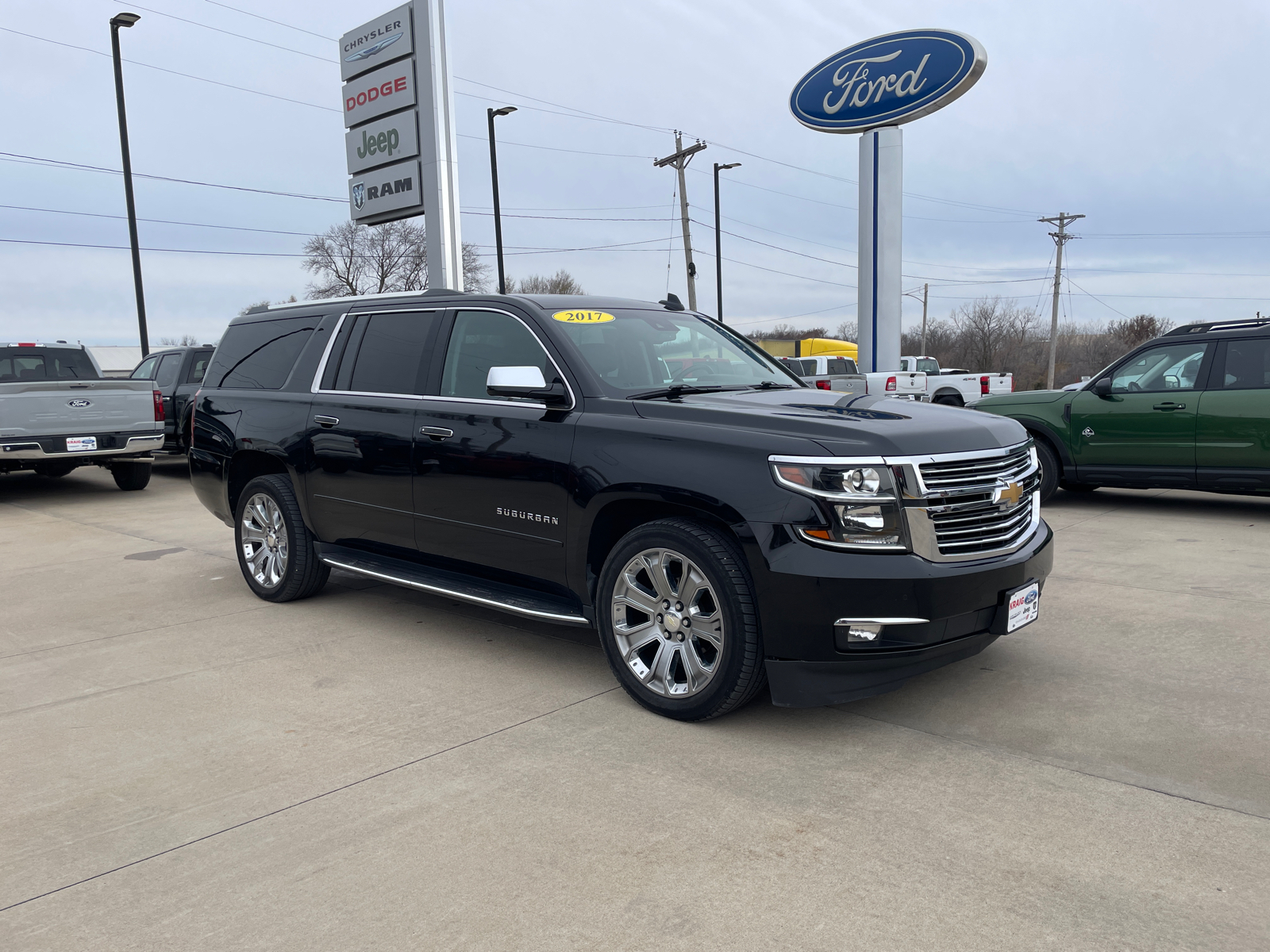 2017 Chevrolet Suburban Premier 1