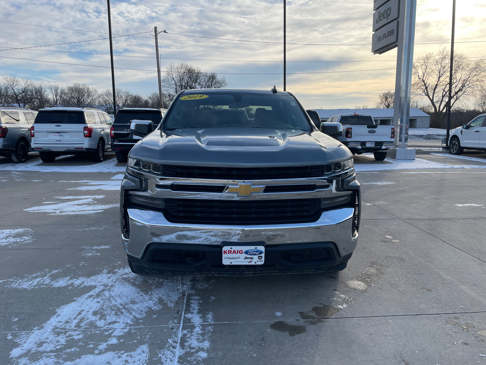 2019 Chevrolet Silverado 1500 LT 2