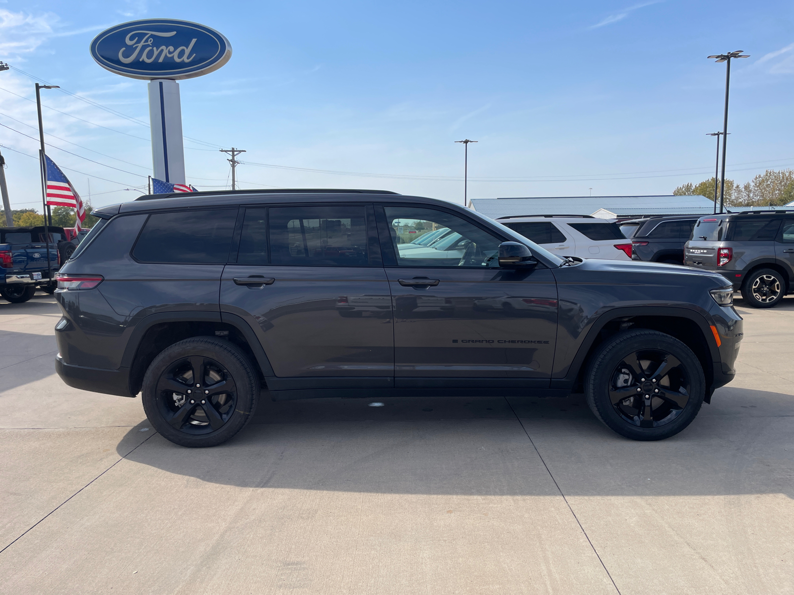 2024 Jeep Grand Cherokee L Limited 8