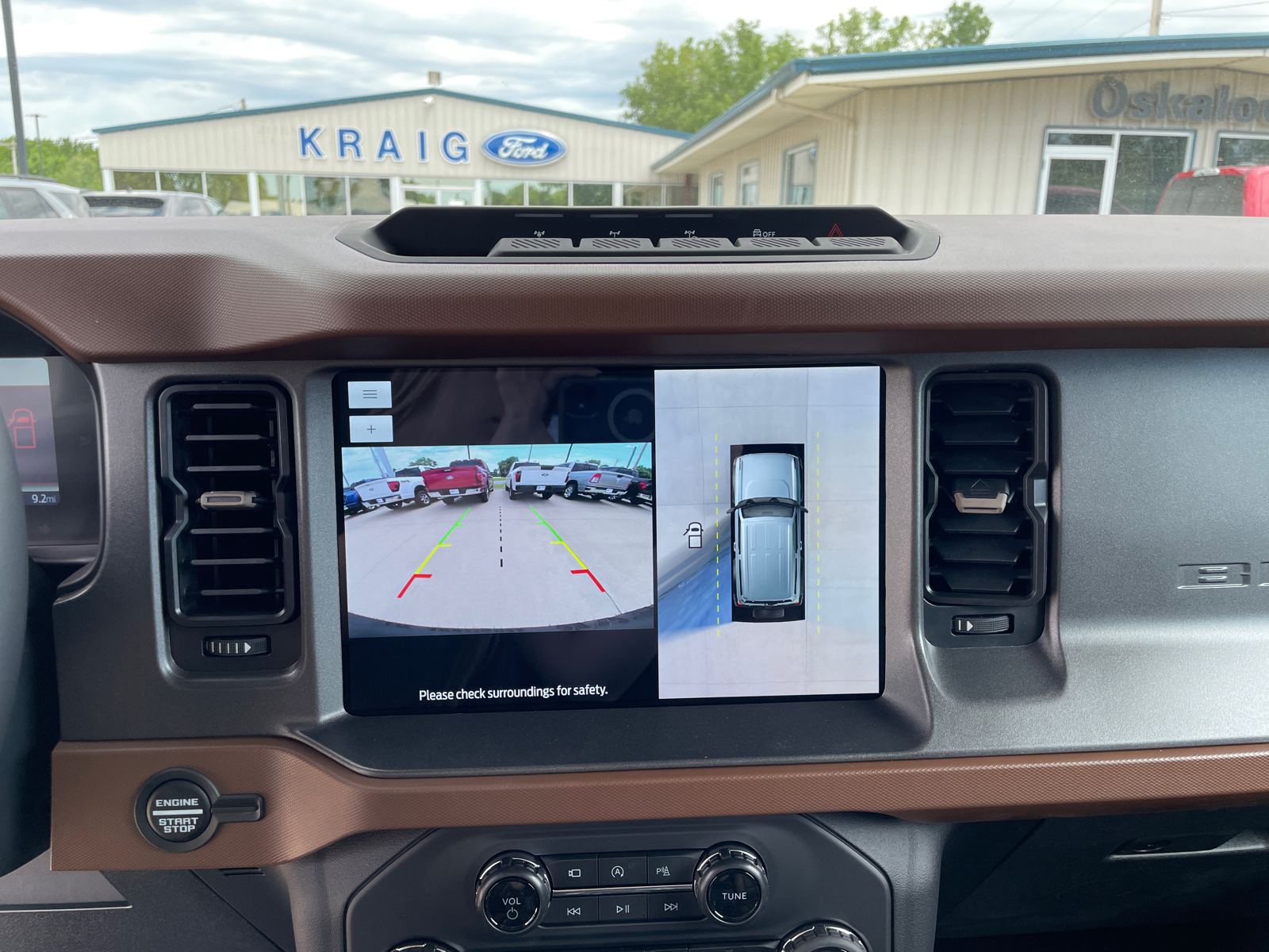 2024 Ford Bronco Outer Banks 29