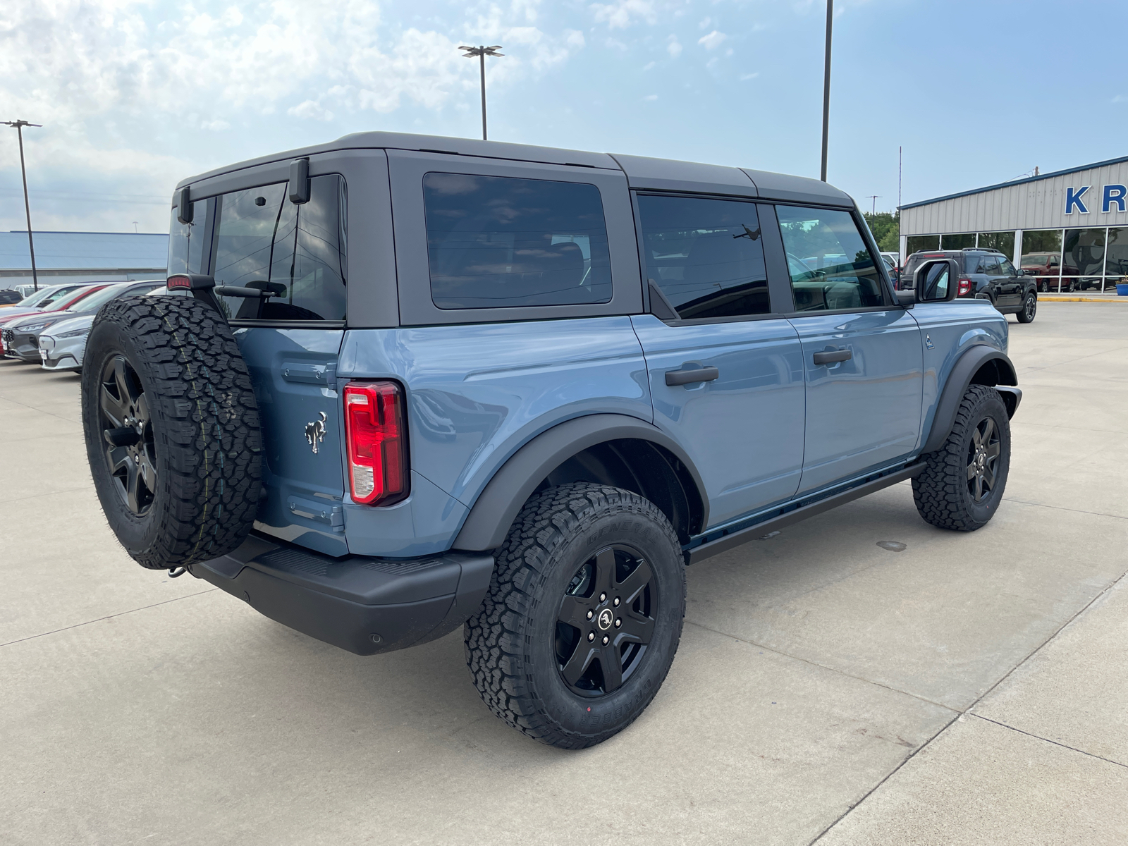 2024 Ford Bronco Black Diamond 7