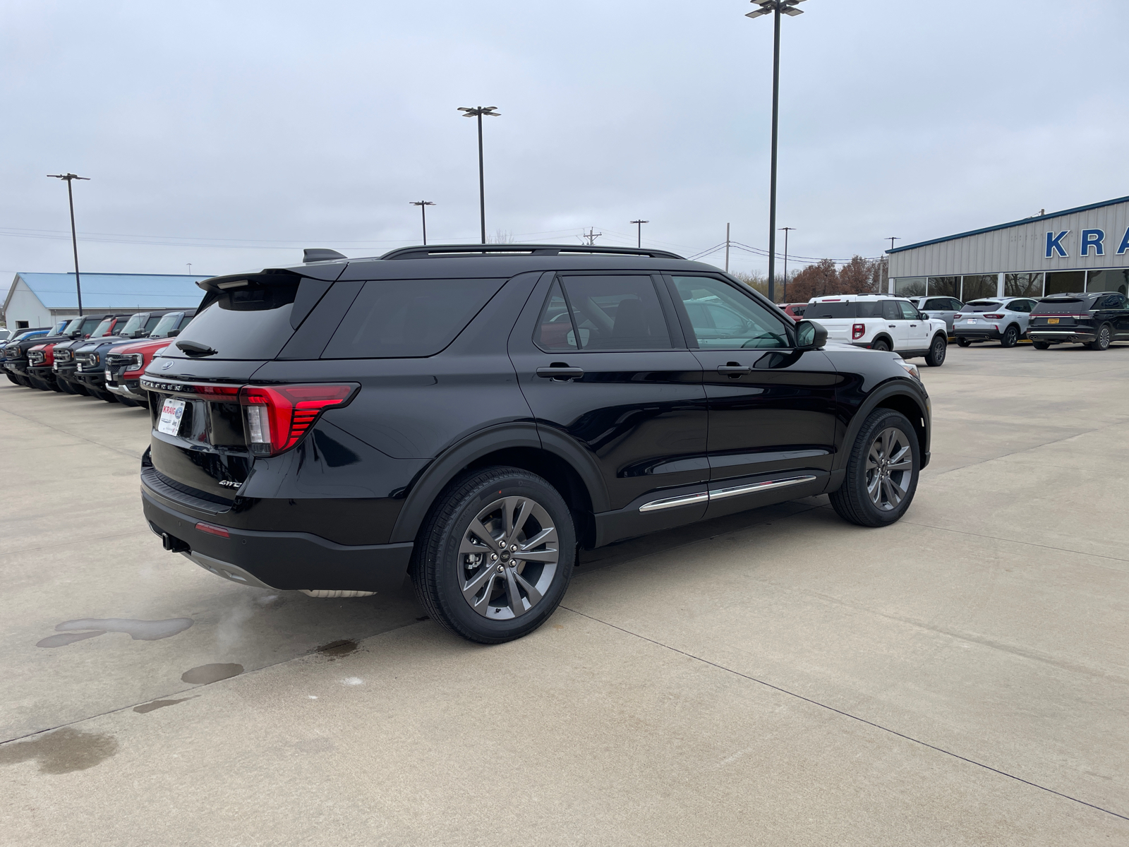 2025 Ford Explorer Active 7