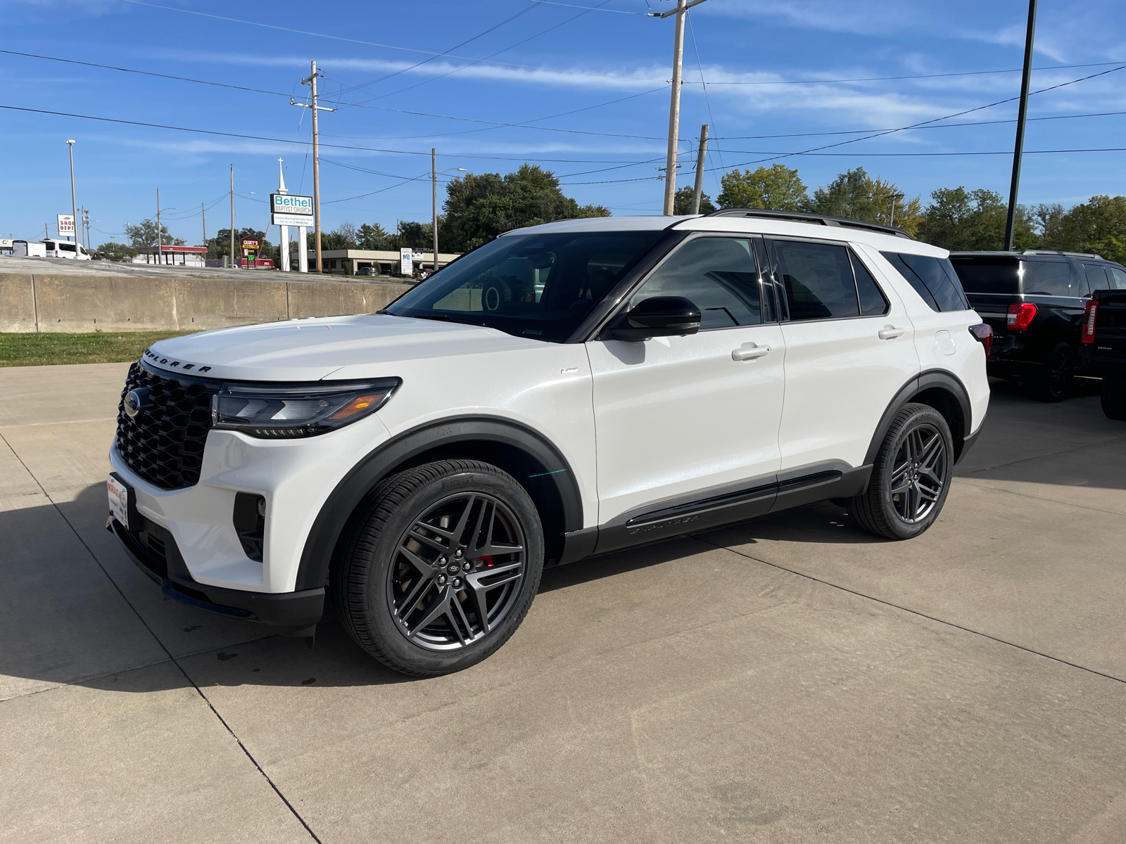 2025 Ford Explorer ST-Line 3