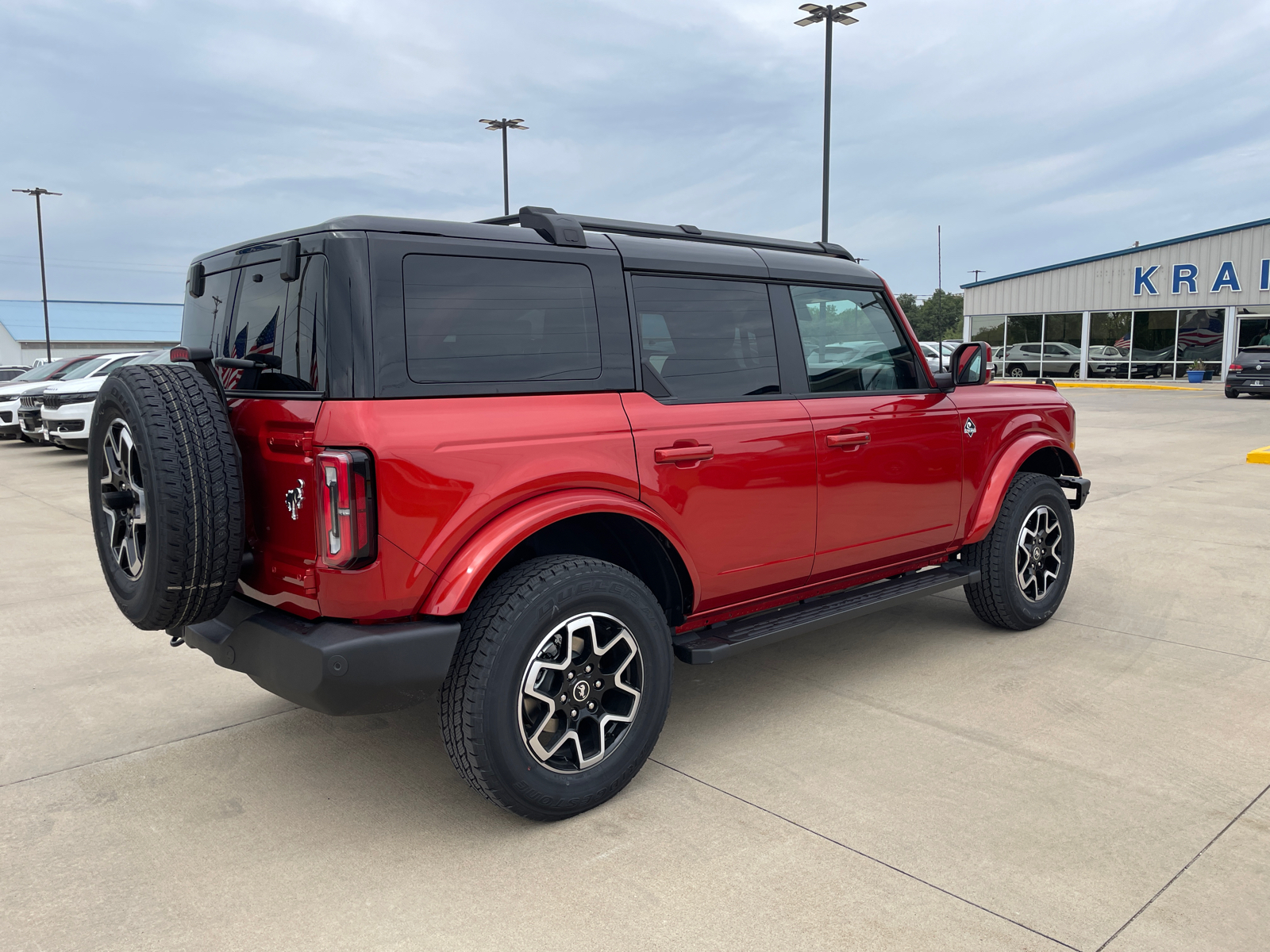 2024 Ford Bronco Outer Banks 7