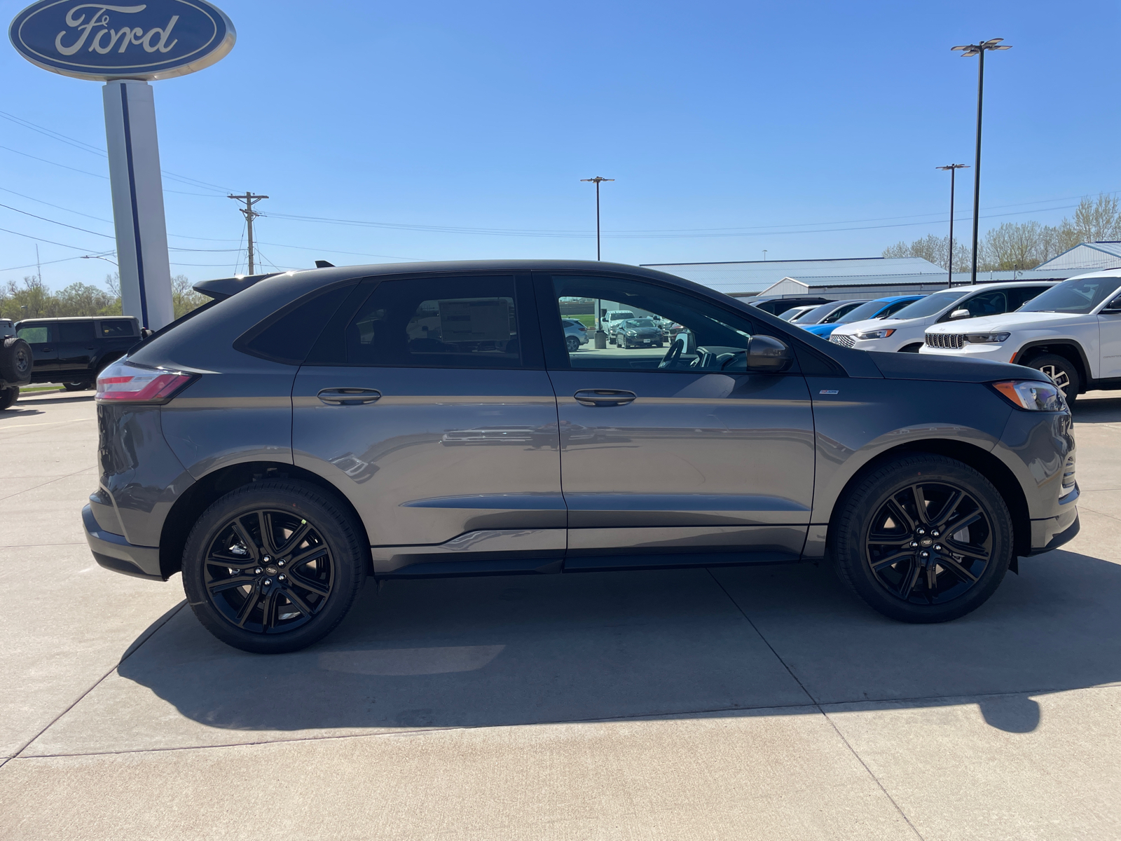 2024 Ford Edge ST Line 8