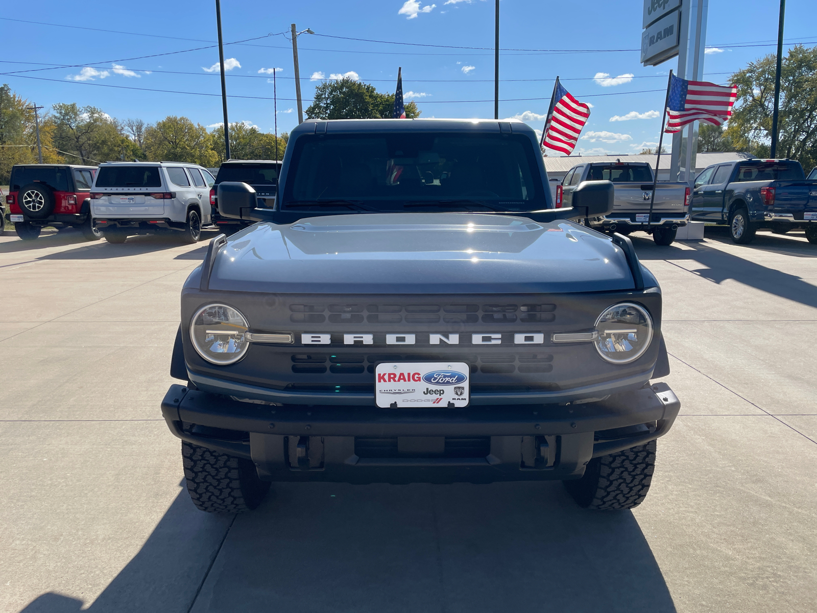 2024 Ford Bronco Black Diamond 2