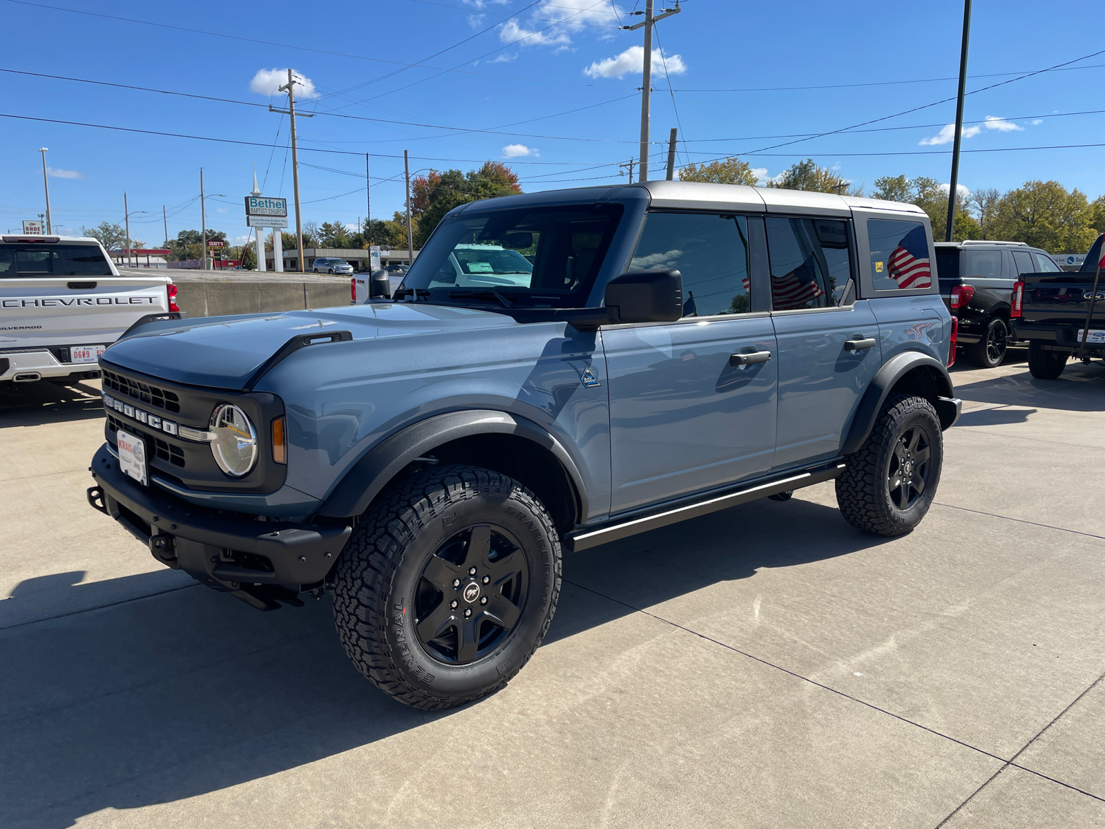 2024 Ford Bronco Black Diamond 3