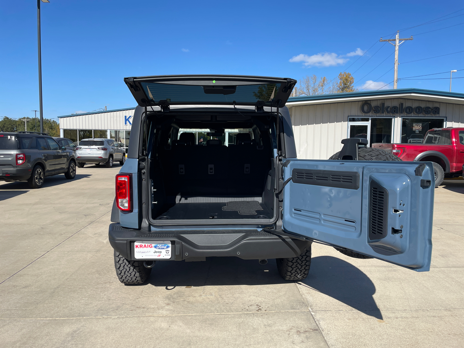 2024 Ford Bronco Black Diamond 9