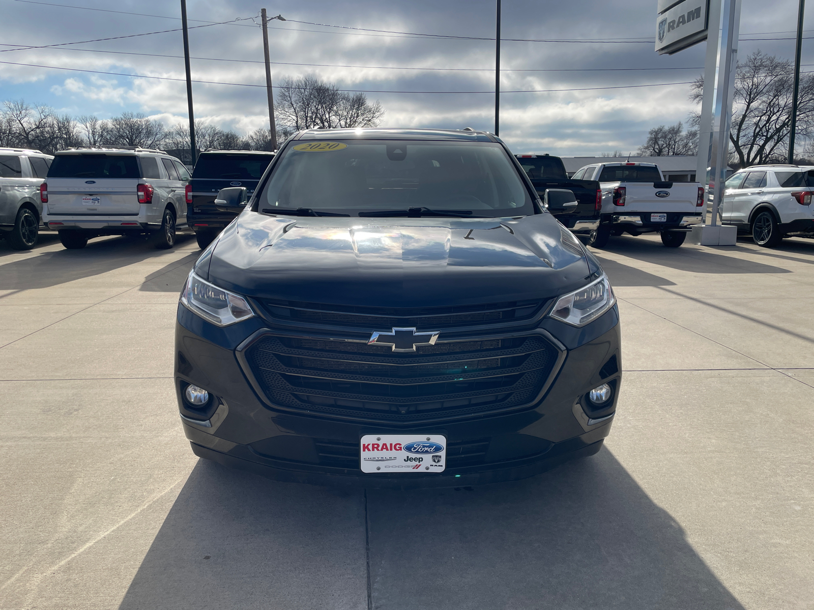 2020 Chevrolet Traverse Premier 2