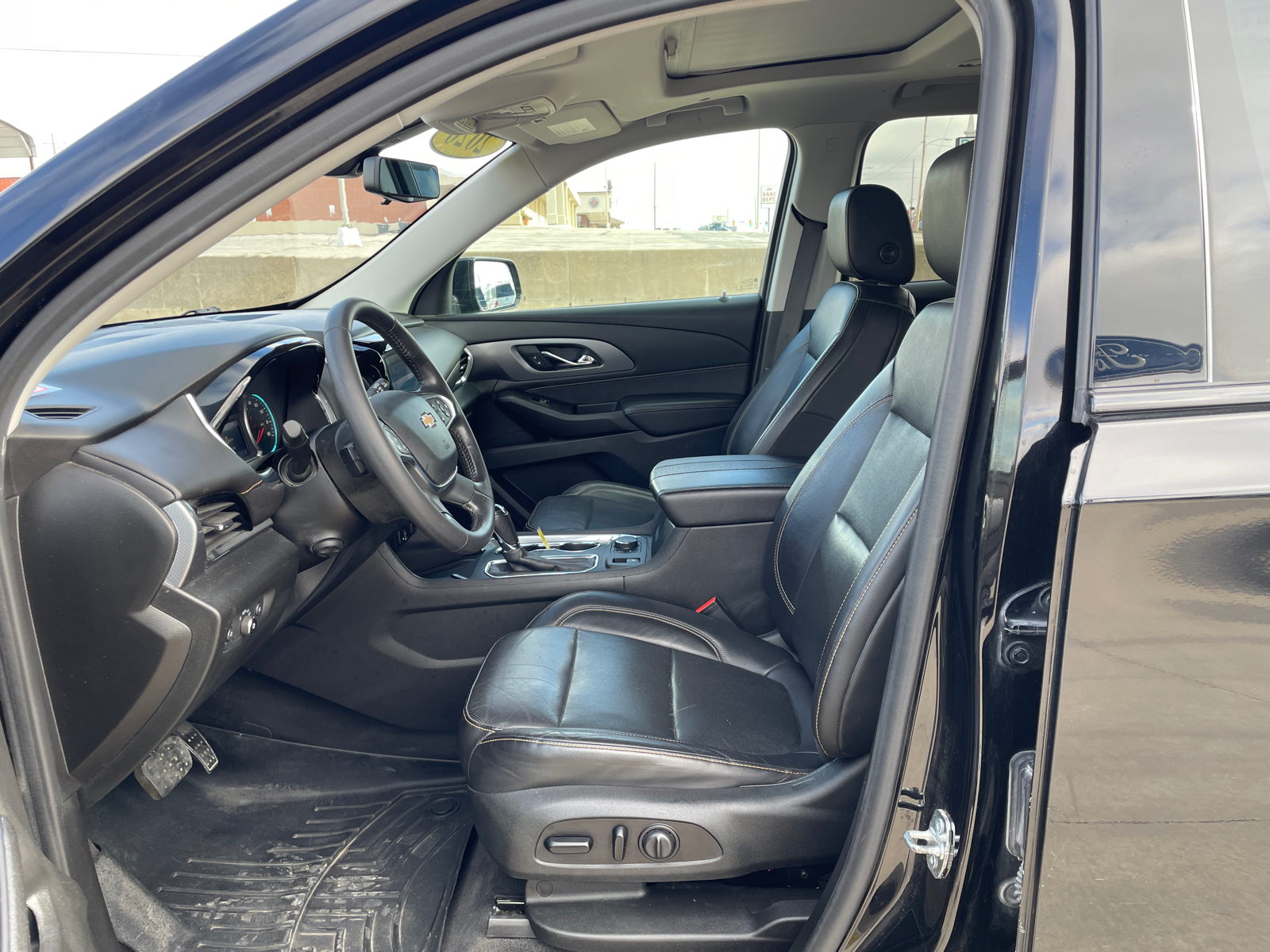 2020 Chevrolet Traverse Premier 12