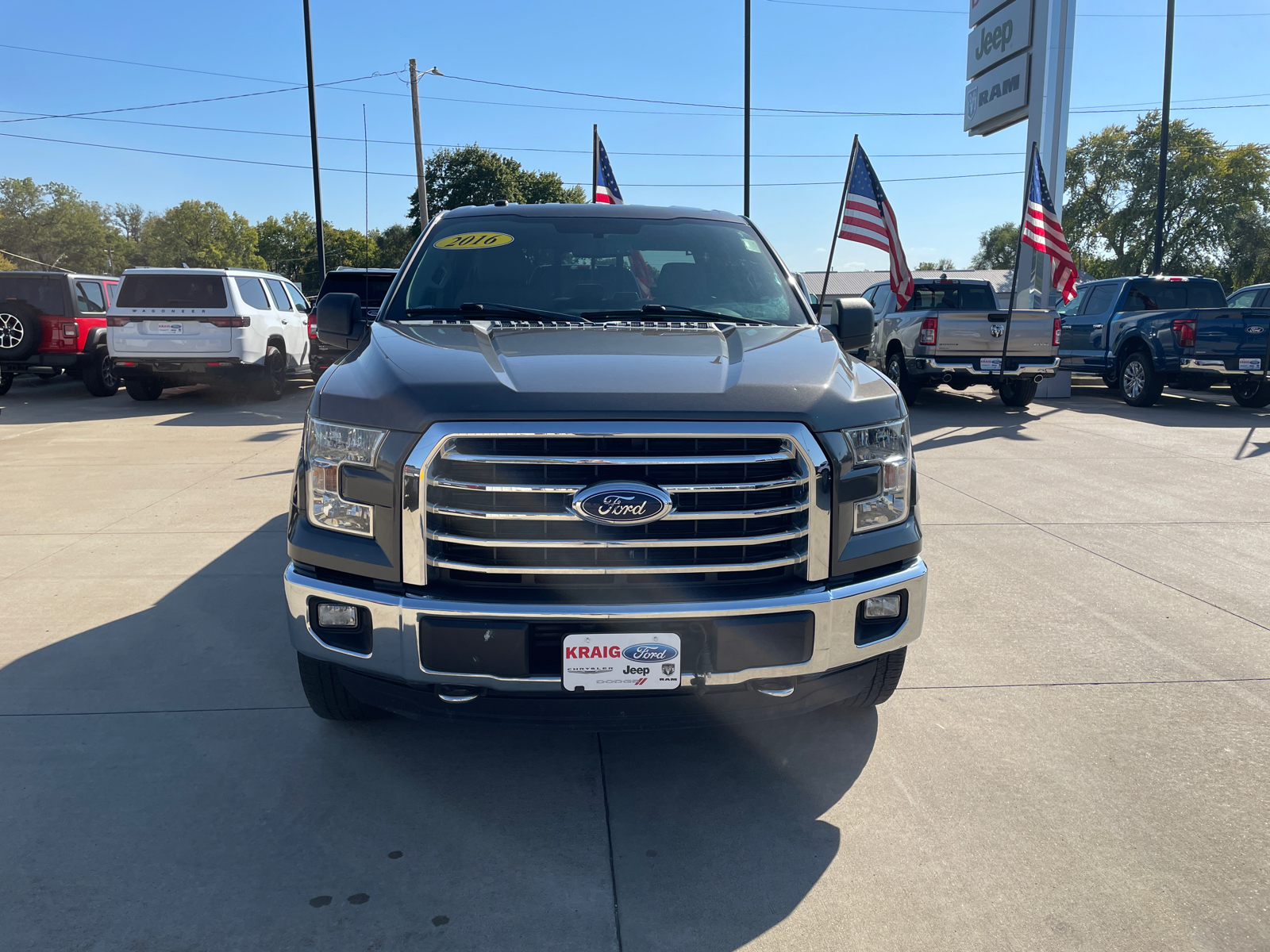 2016 Ford F-150 XLT 2