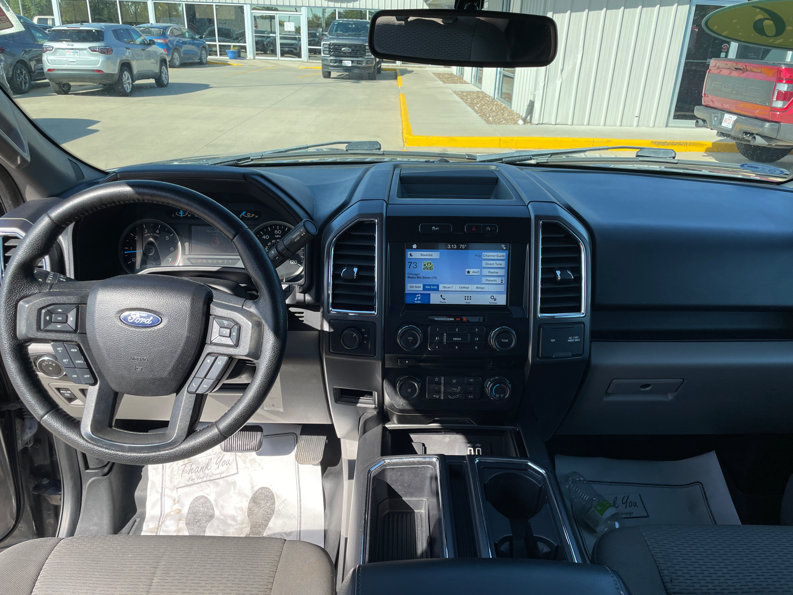 2016 Ford F-150 XLT 24