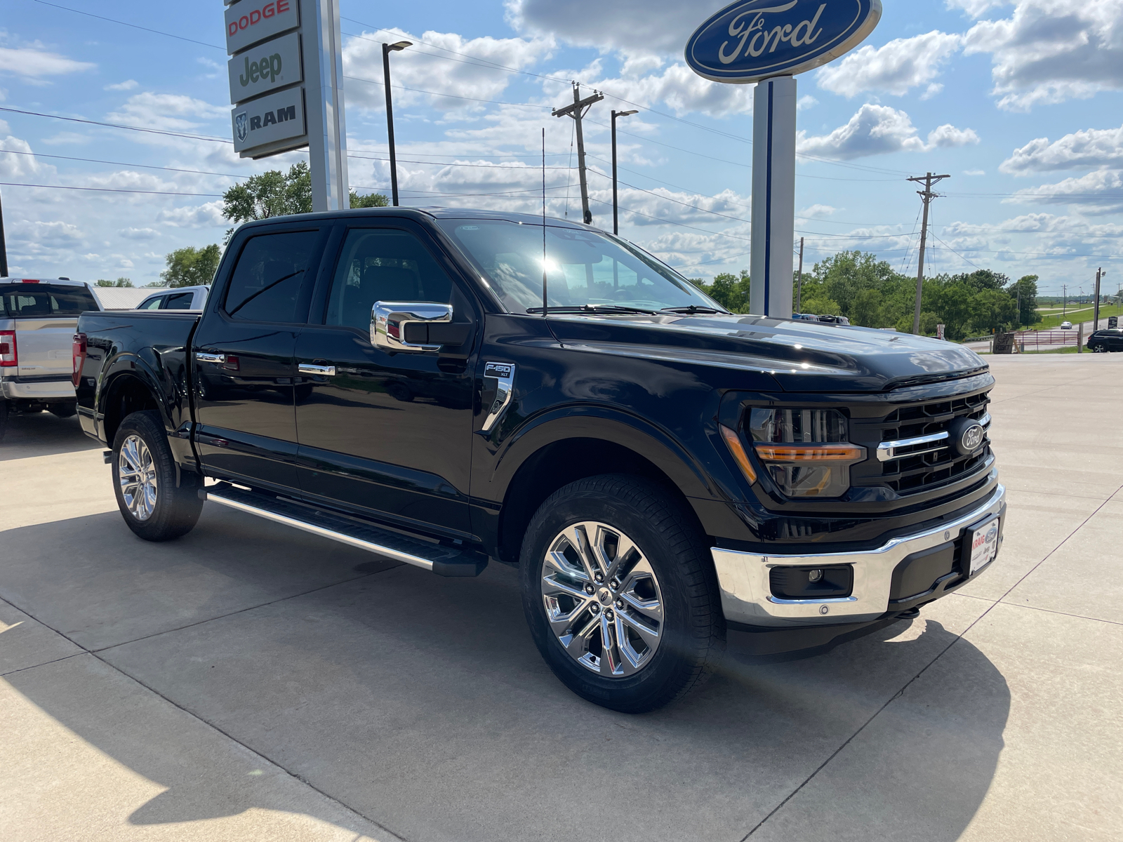 2024 Ford F-150 XLT 1