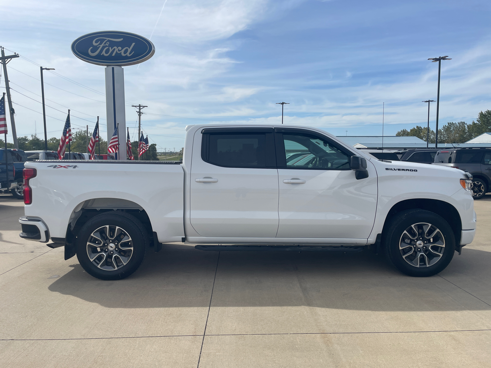 2024 Chevrolet Silverado 1500 RST 8