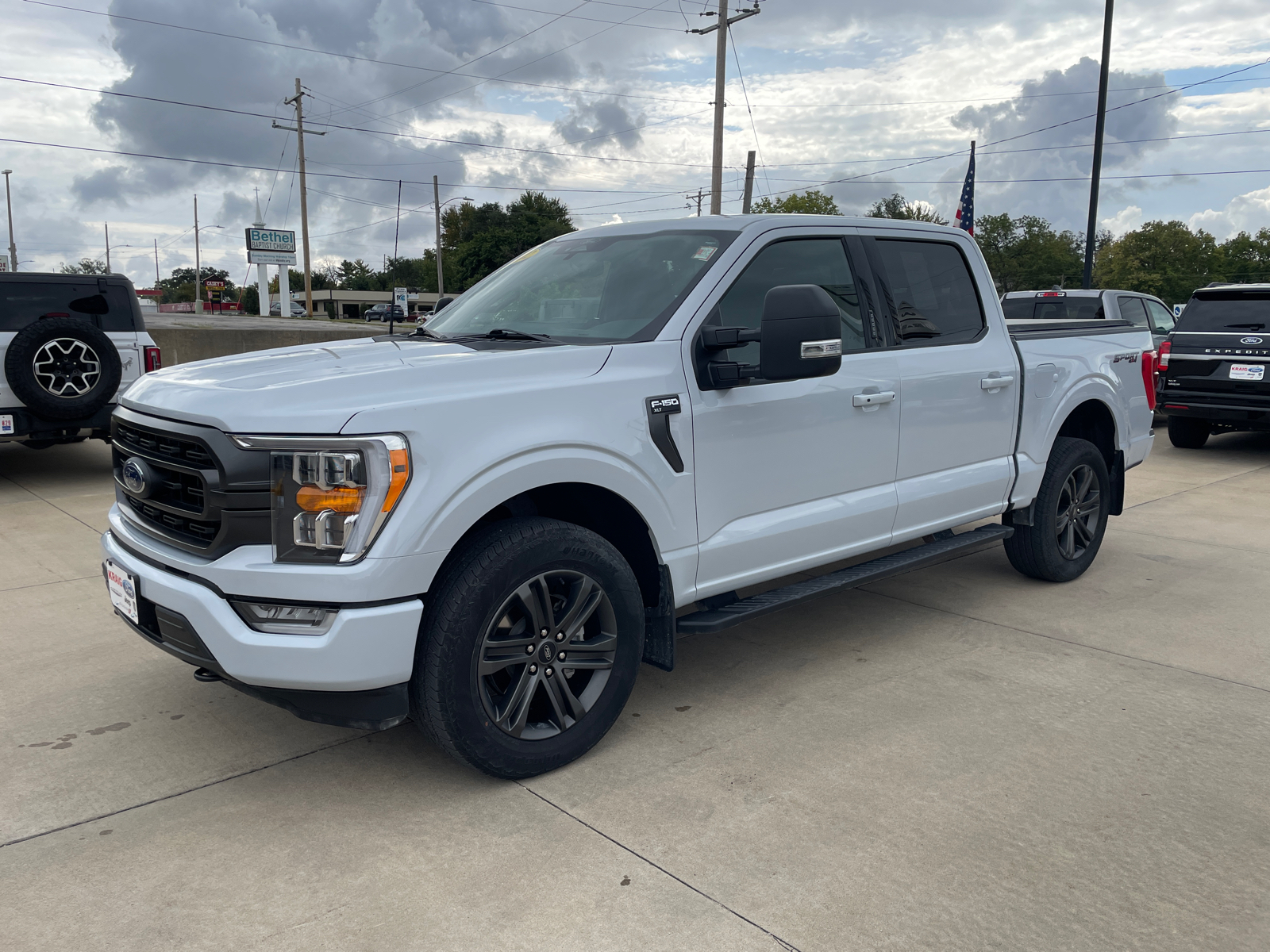 2022 Ford F-150 XLT 3