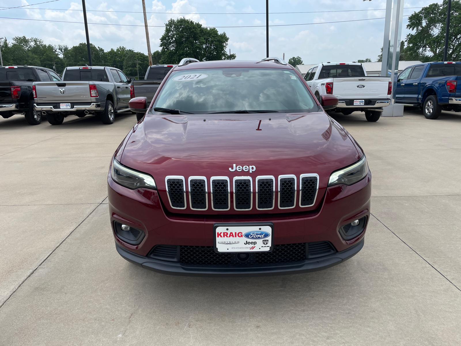 2021 Jeep Cherokee Latitude Lux 2