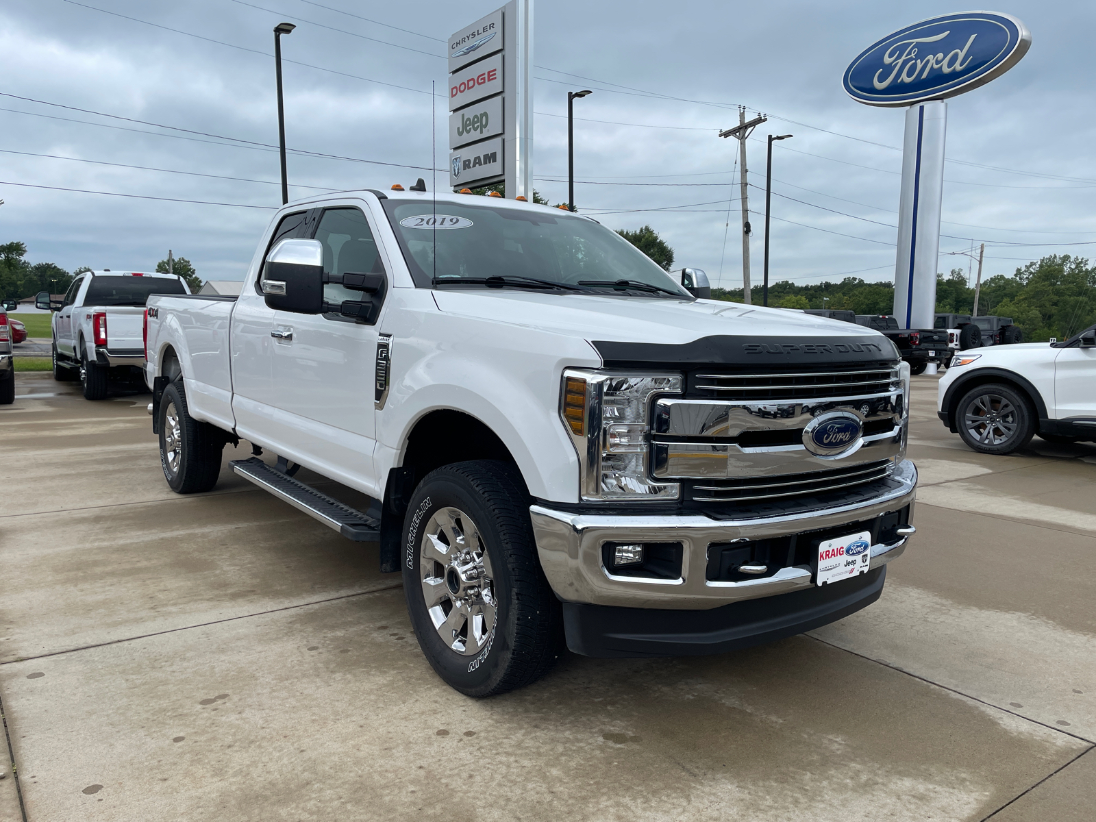 2019 Ford F-350SD Lariat 1