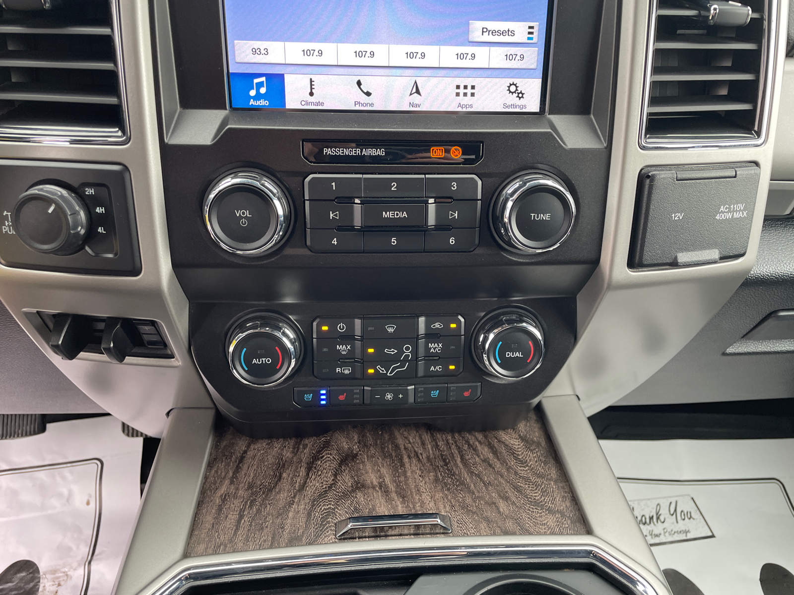 2019 Ford F-350SD Lariat 19