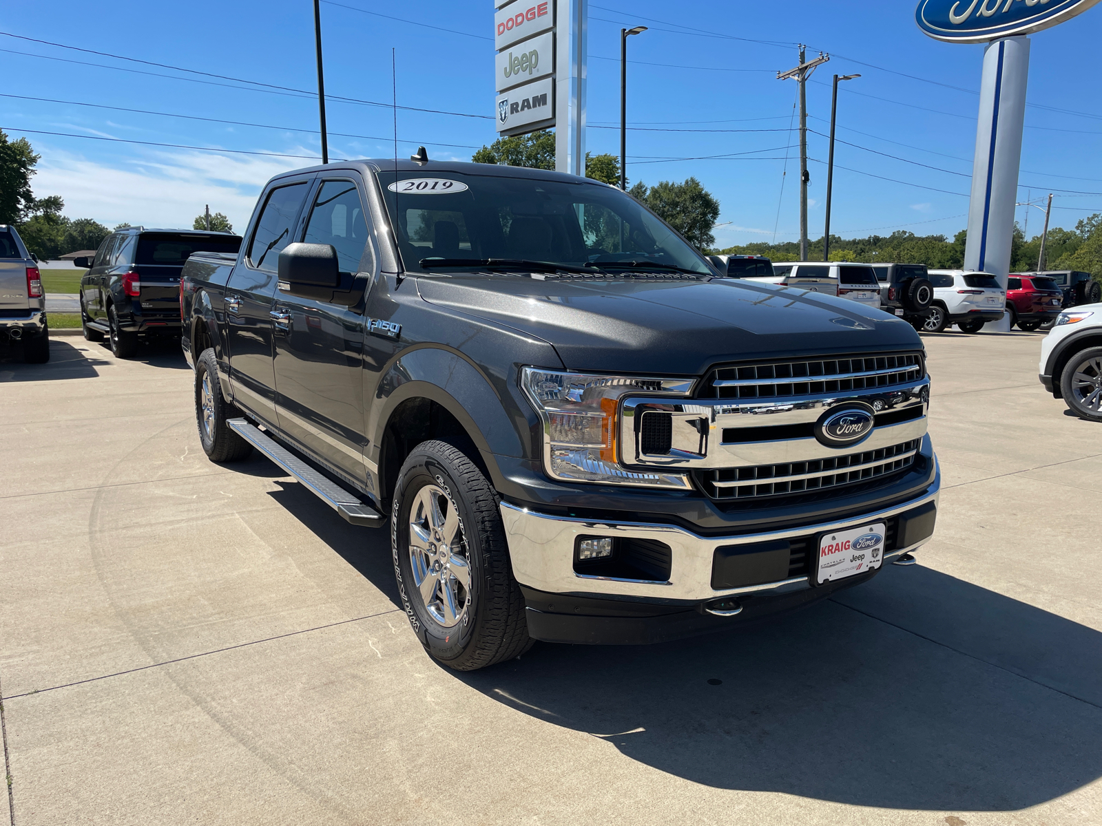 2019 Ford F-150 XLT 1