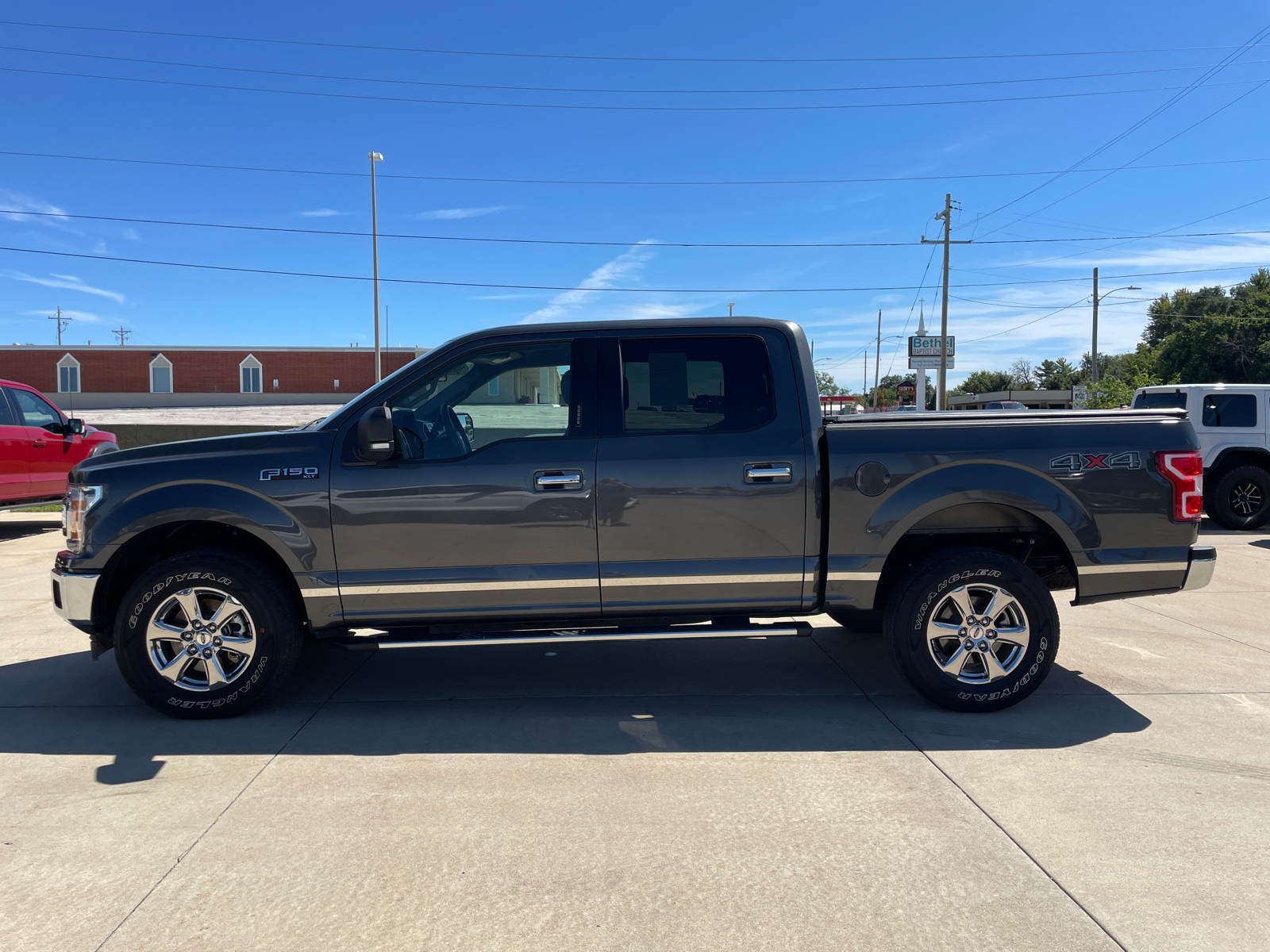 2019 Ford F-150 XLT 4