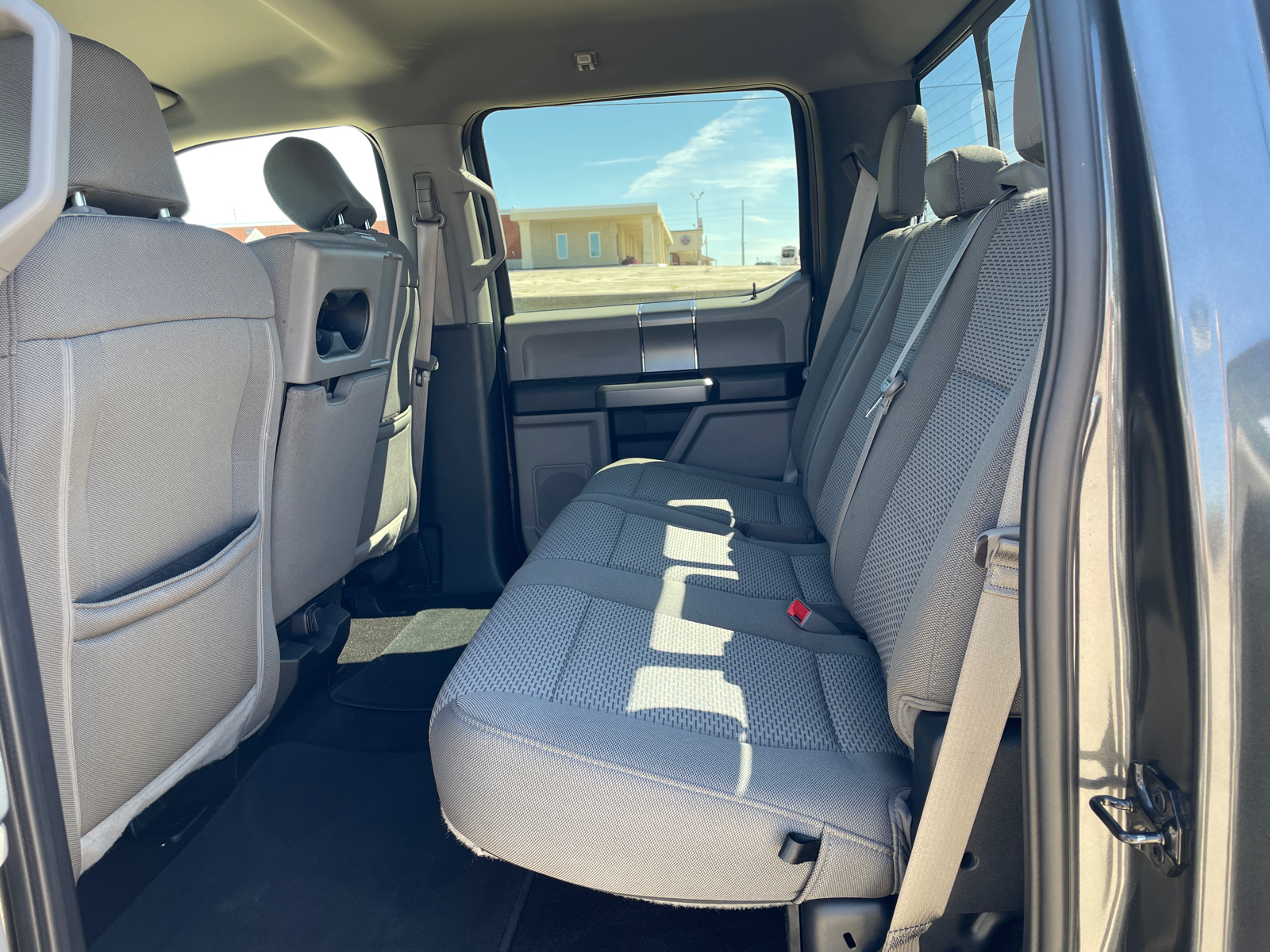 2019 Ford F-150 XLT 24