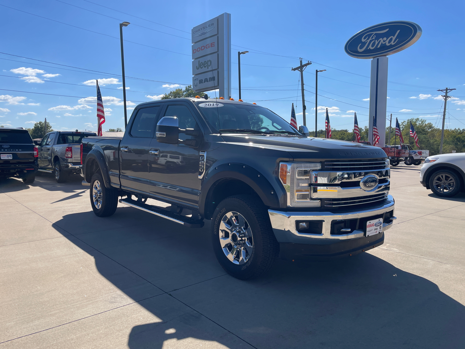 2019 Ford F-250SD Lariat 1