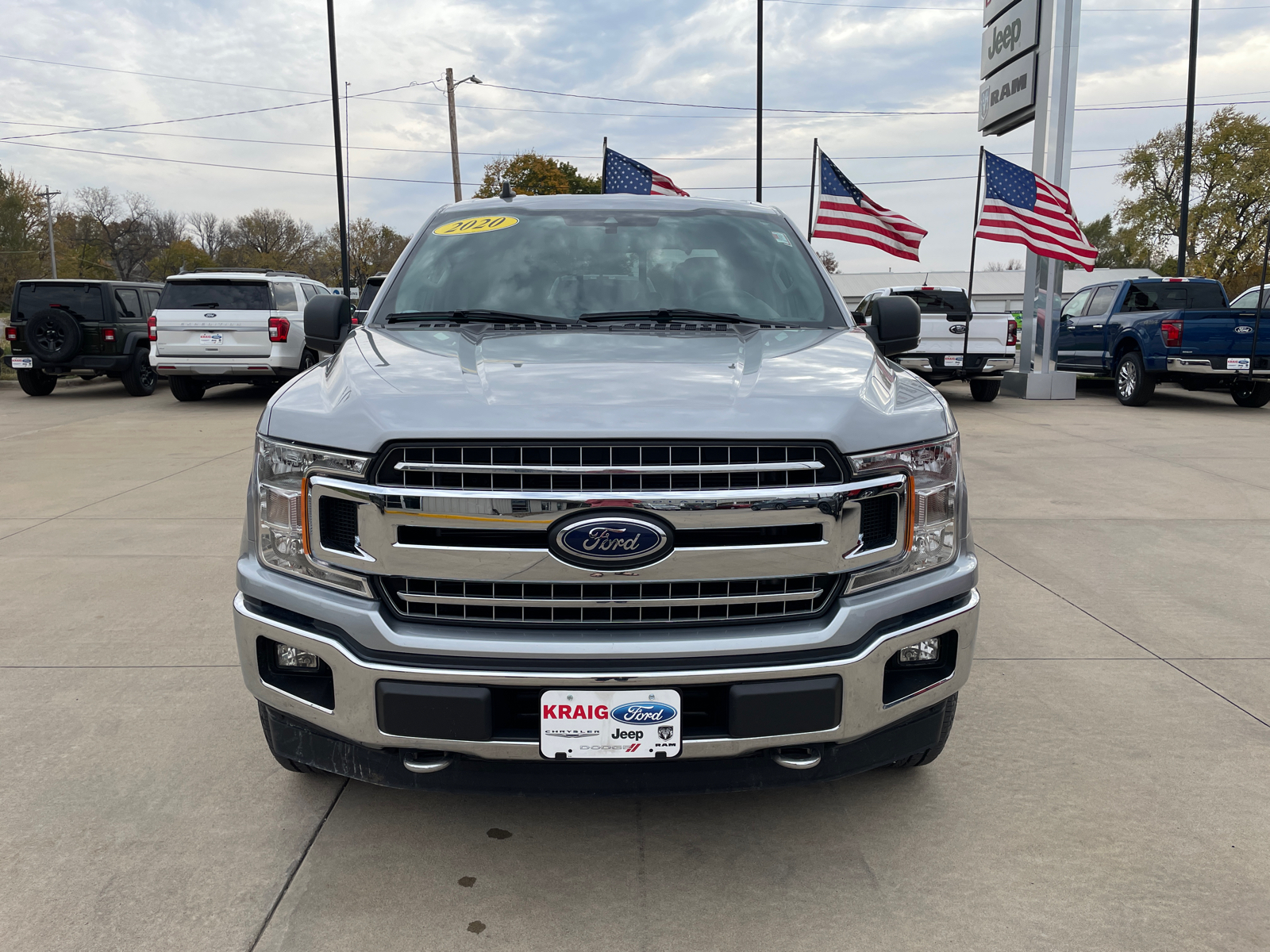 2020 Ford F-150 XLT 2