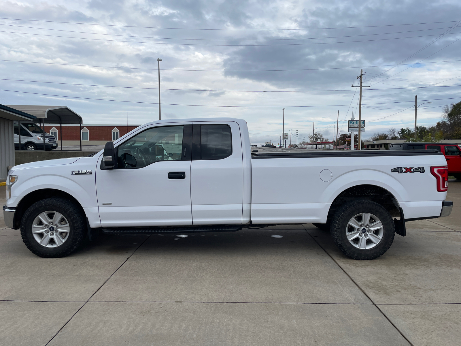 2016 Ford F-150  4