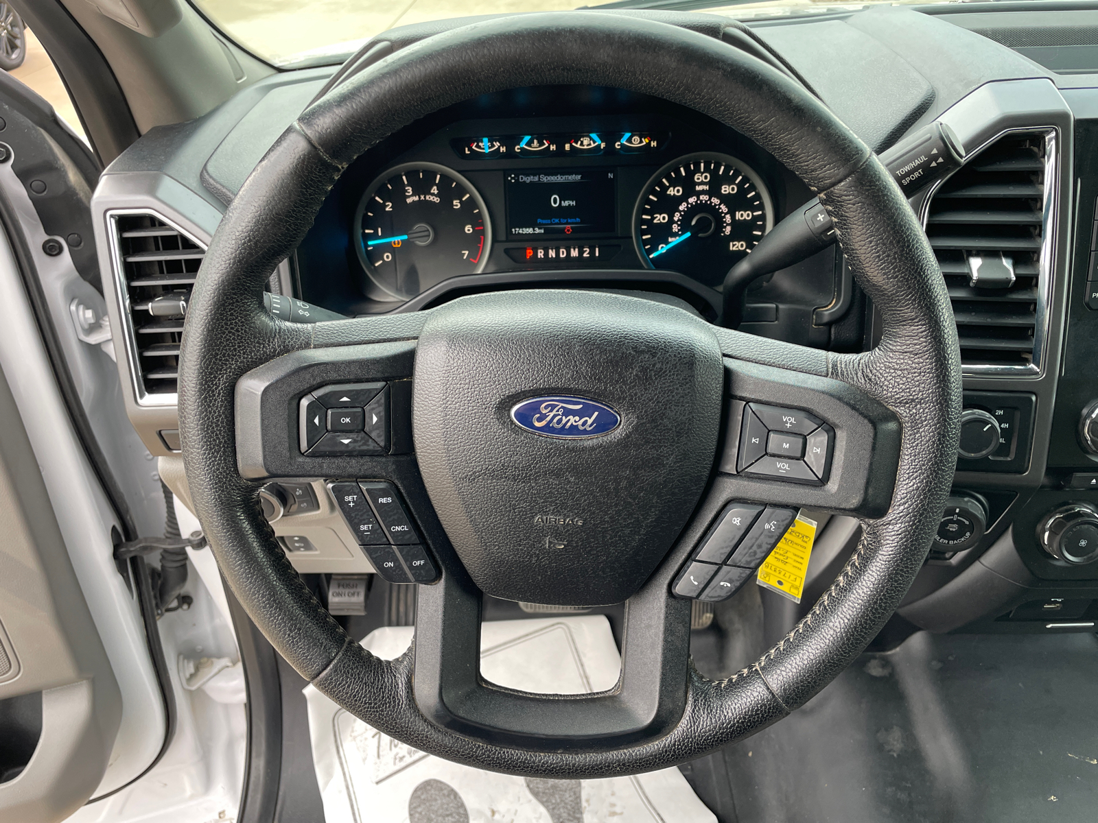 2016 Ford F-150  13