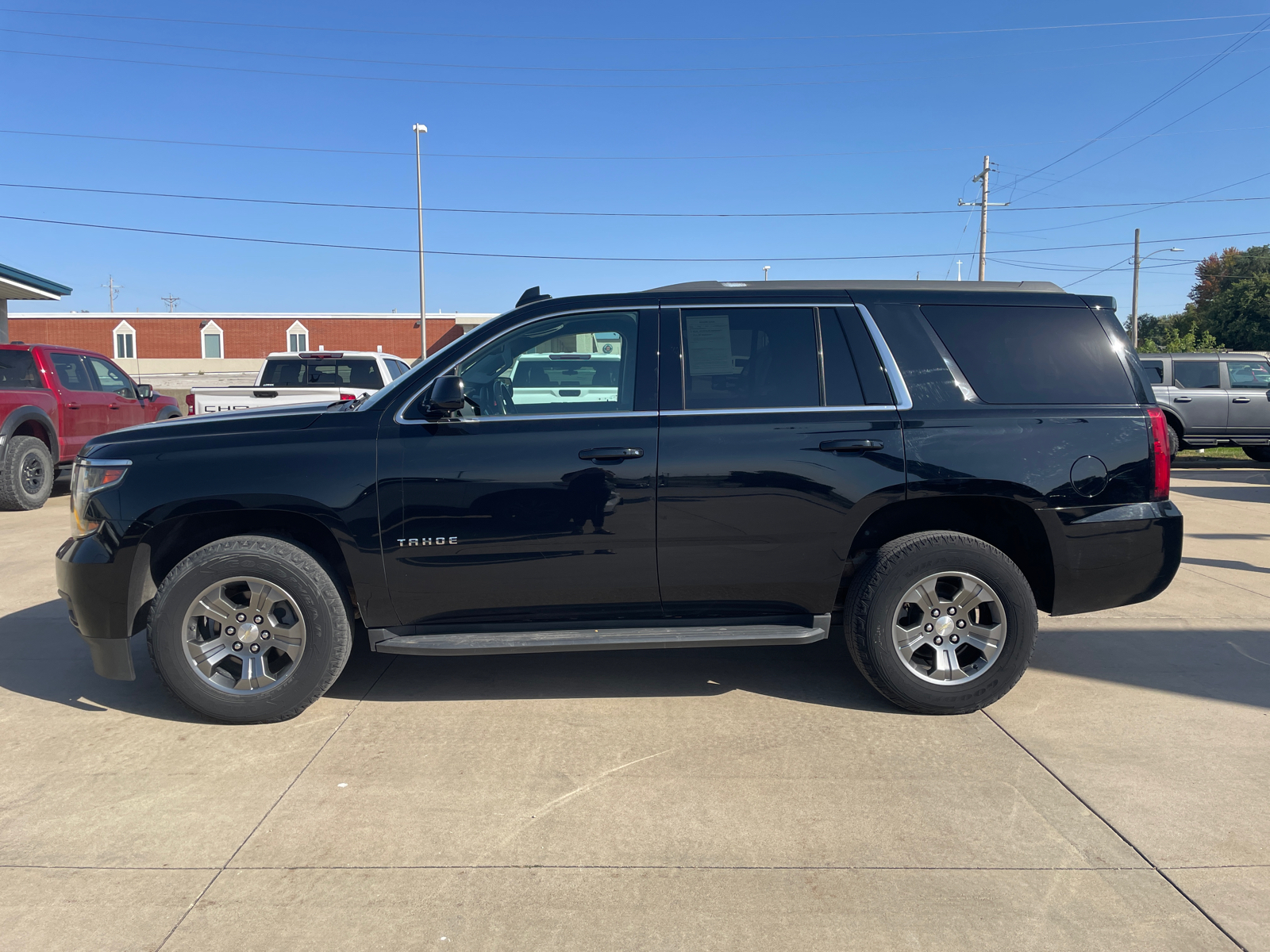 2019 Chevrolet Tahoe LS 4