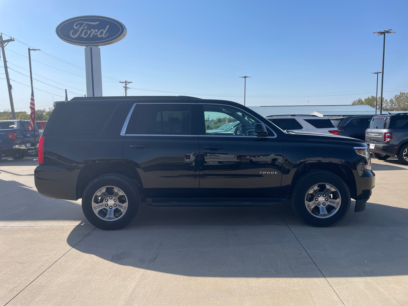 2019 Chevrolet Tahoe LS 8